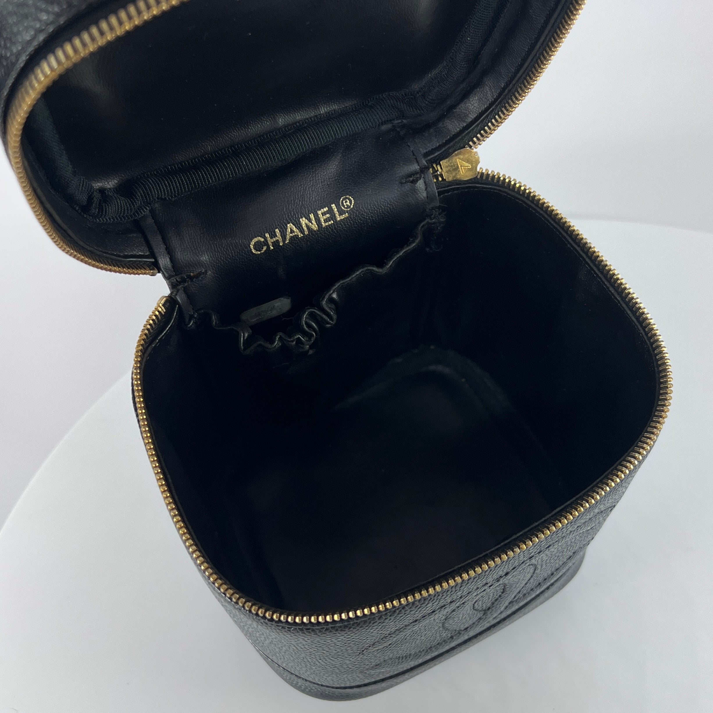 CHANEL Vanity black leather handbag