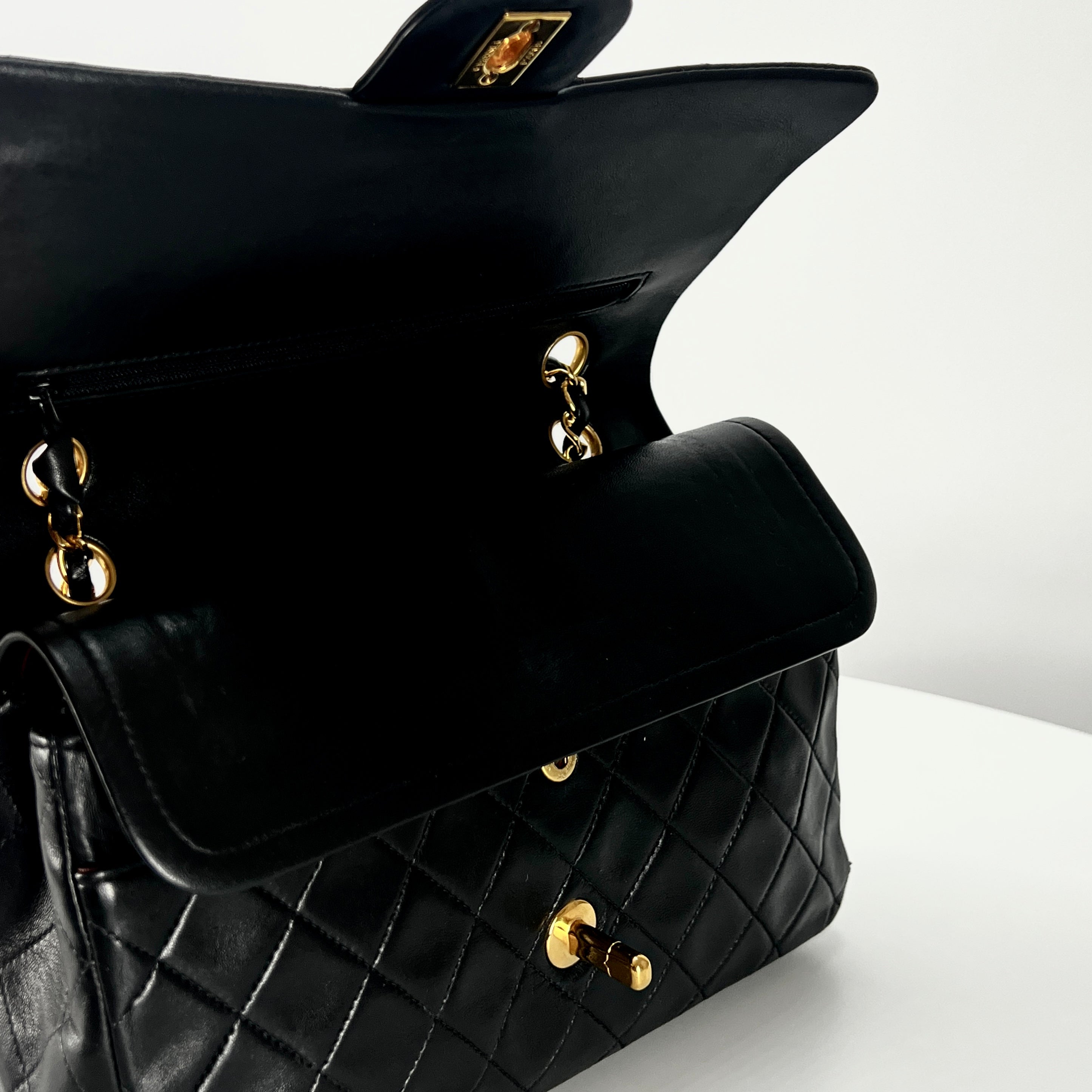 CHANEL Timeless classic medium double flap black leather handbag