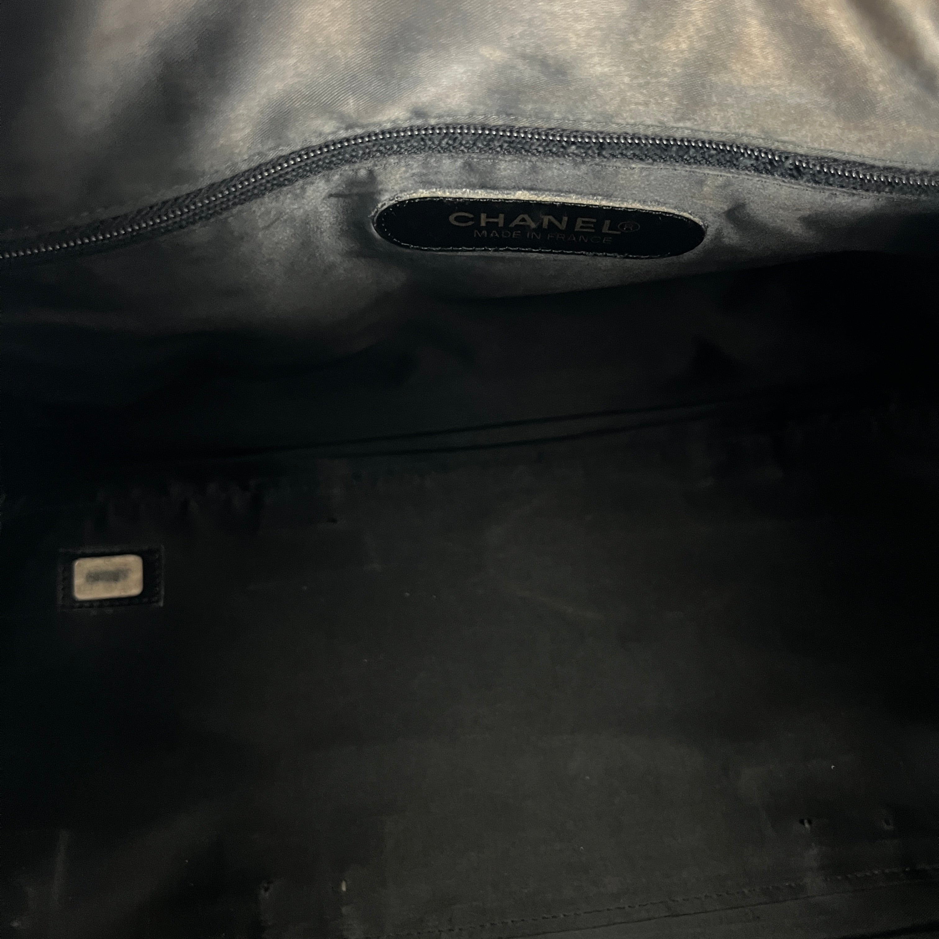 Sac à main CHANEL Boston cuir grainé noir