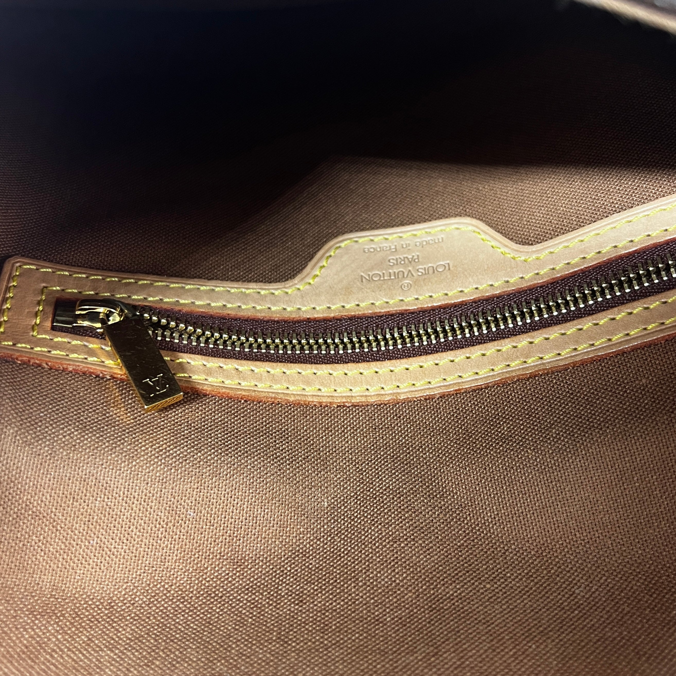 LOUIS VUITTON Looping handbag in brown canvas and leather