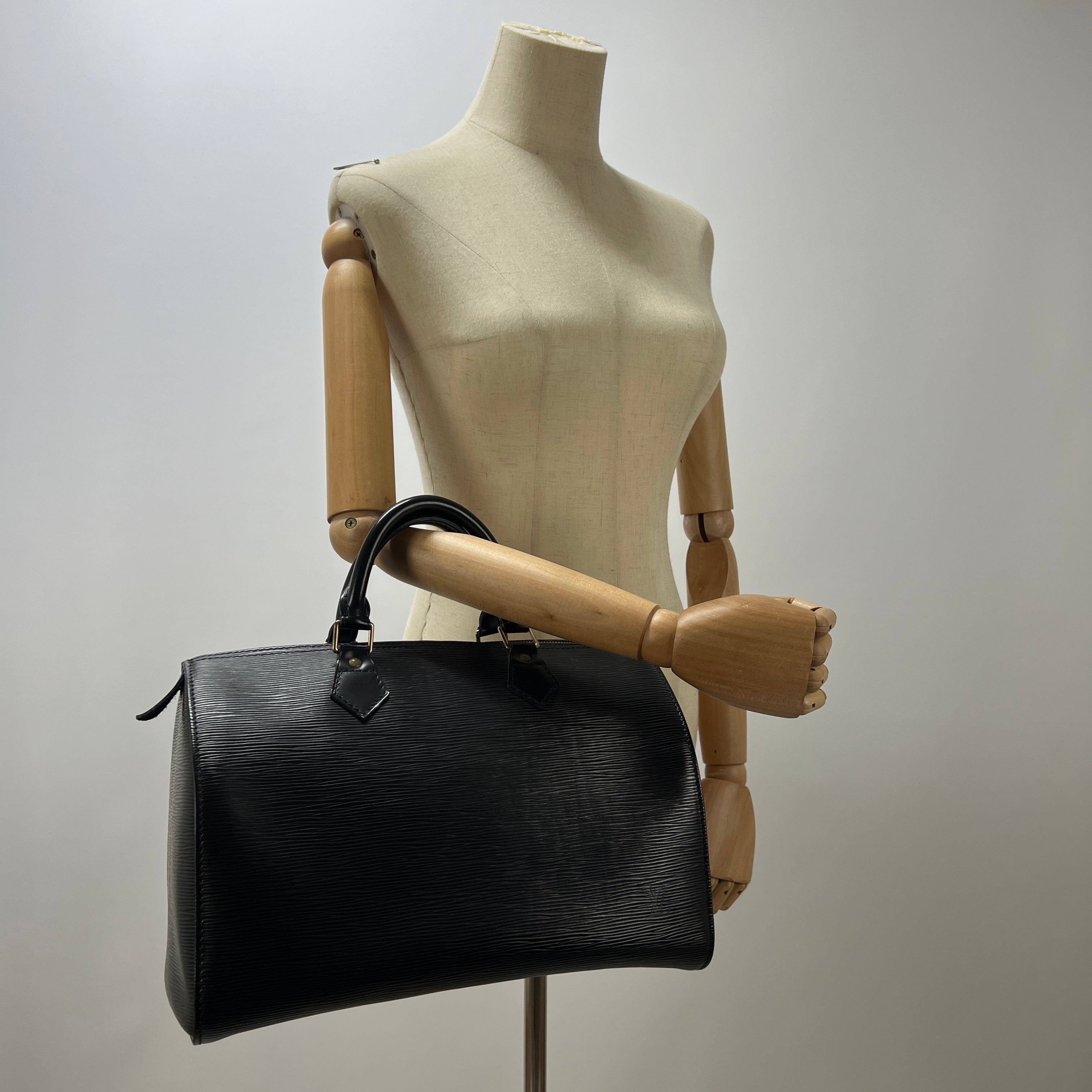 LOUIS VUITTON Speedy 30 black epi leather handbag