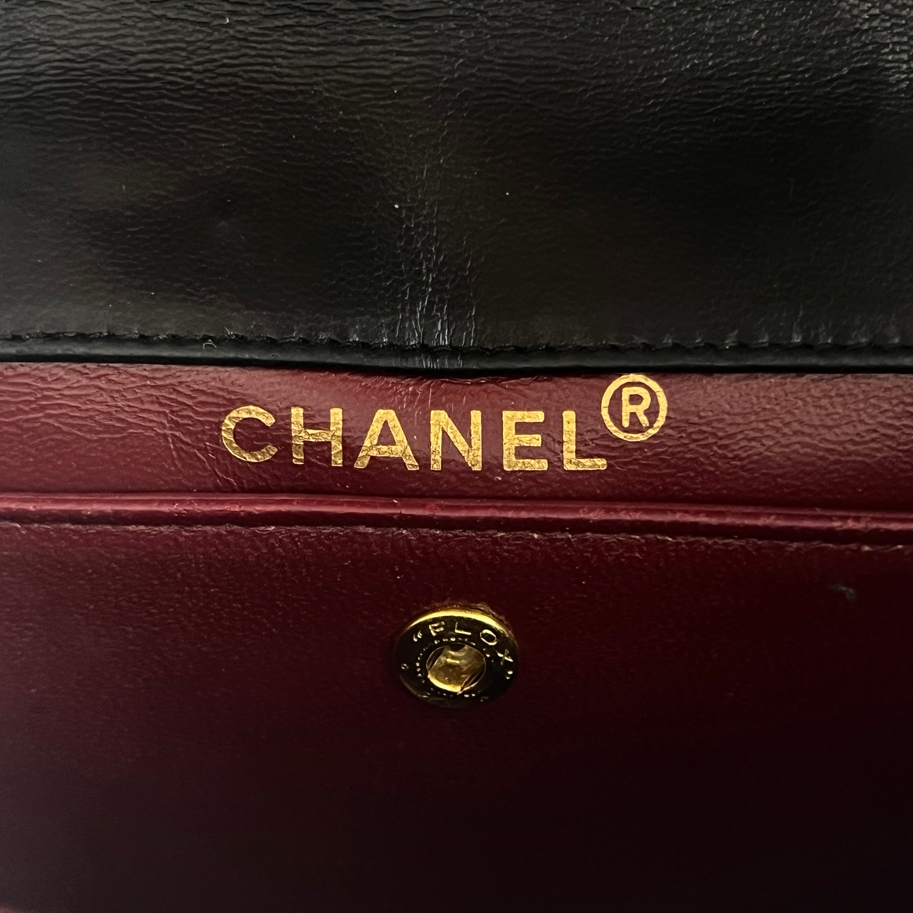 Sac à main CHANEL Matelassé coco mark cuir noir