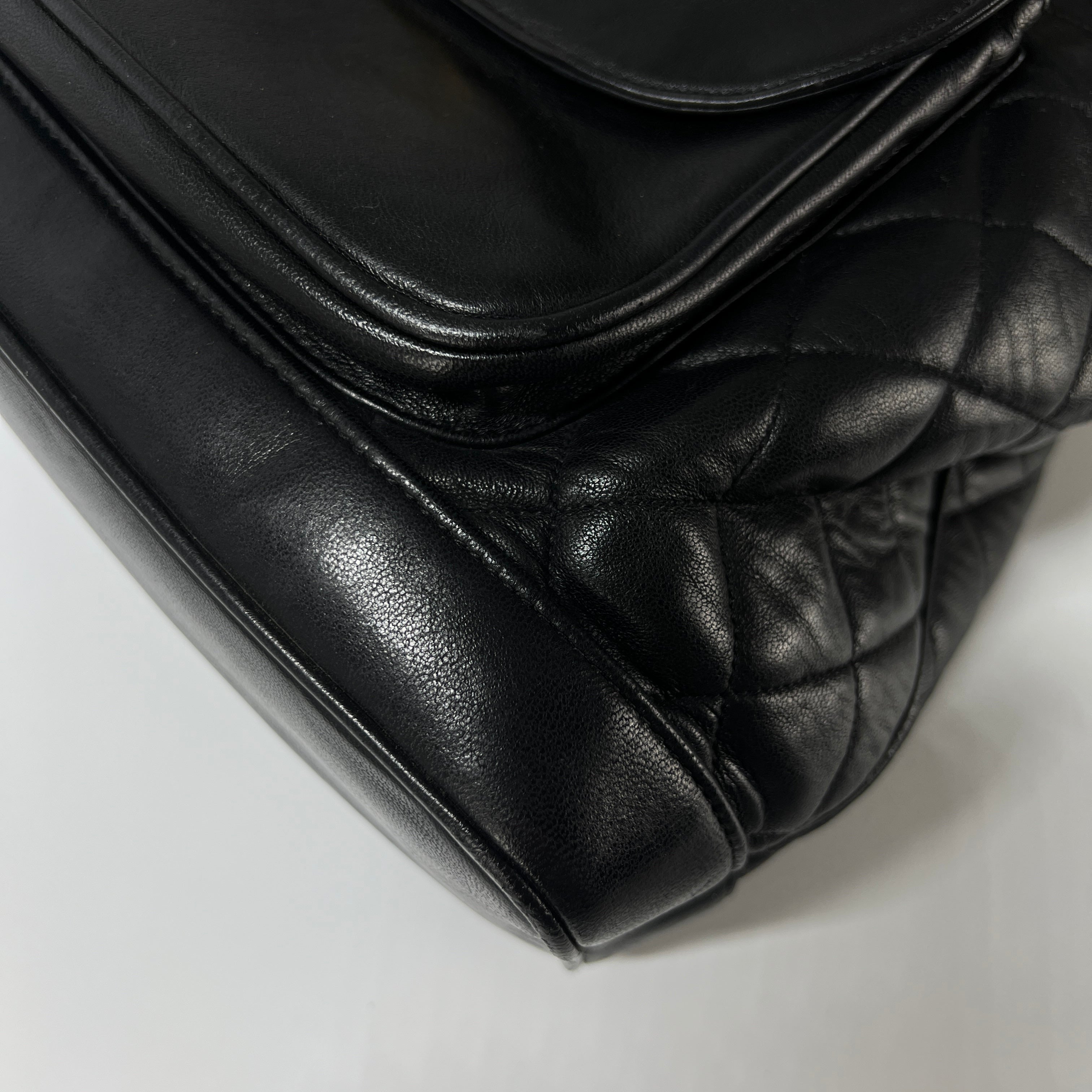 Sac à dos CHANEL Matelassé cuir noir