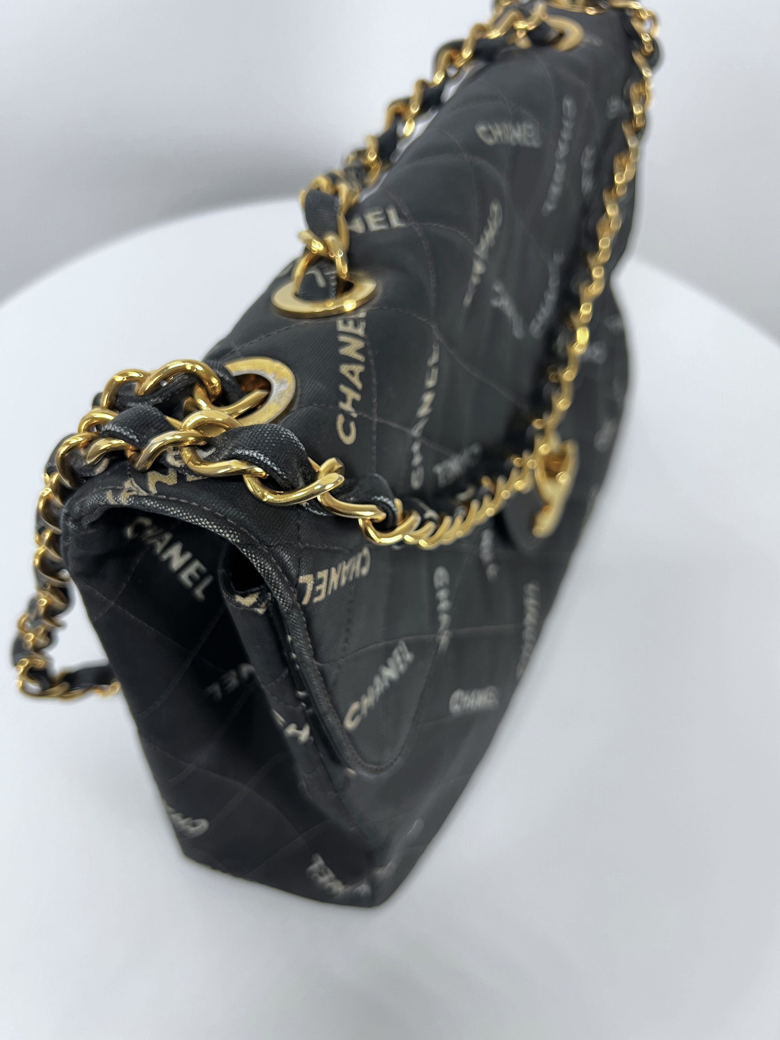 Sac à main CHANEL Jumbo toile noir