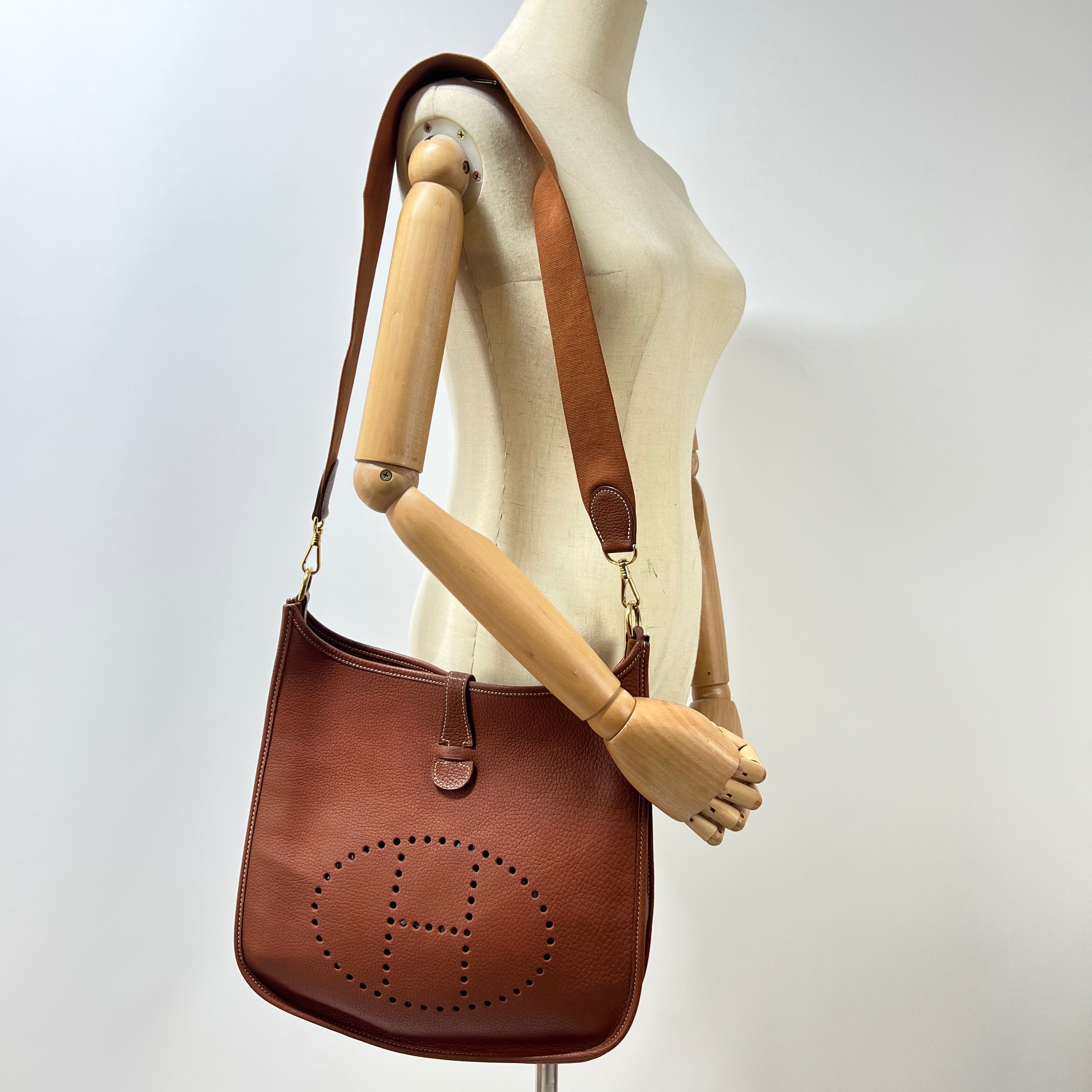 Sac à main HERMES Evelyne lll cuir clémence marron