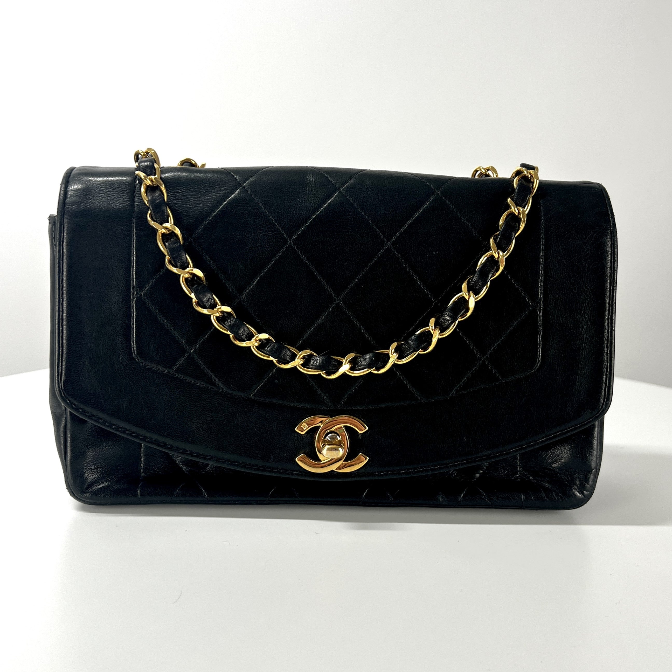CHANEL Diana Small black leather handbag