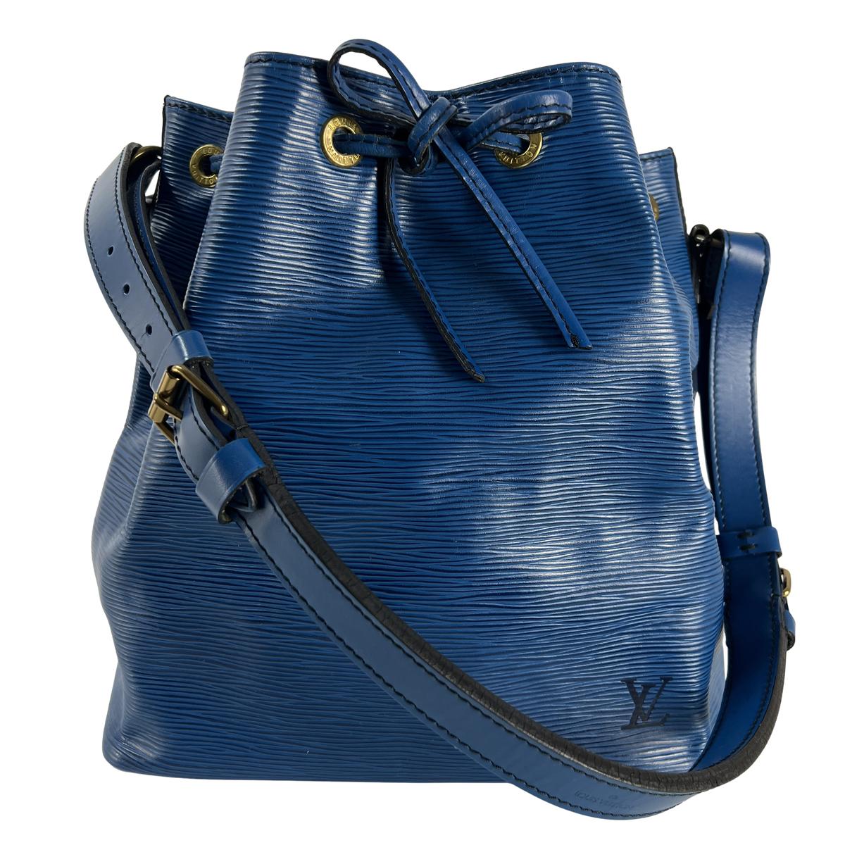 Sac à main LOUIS VUITTON Noé PM cuir épi bleu