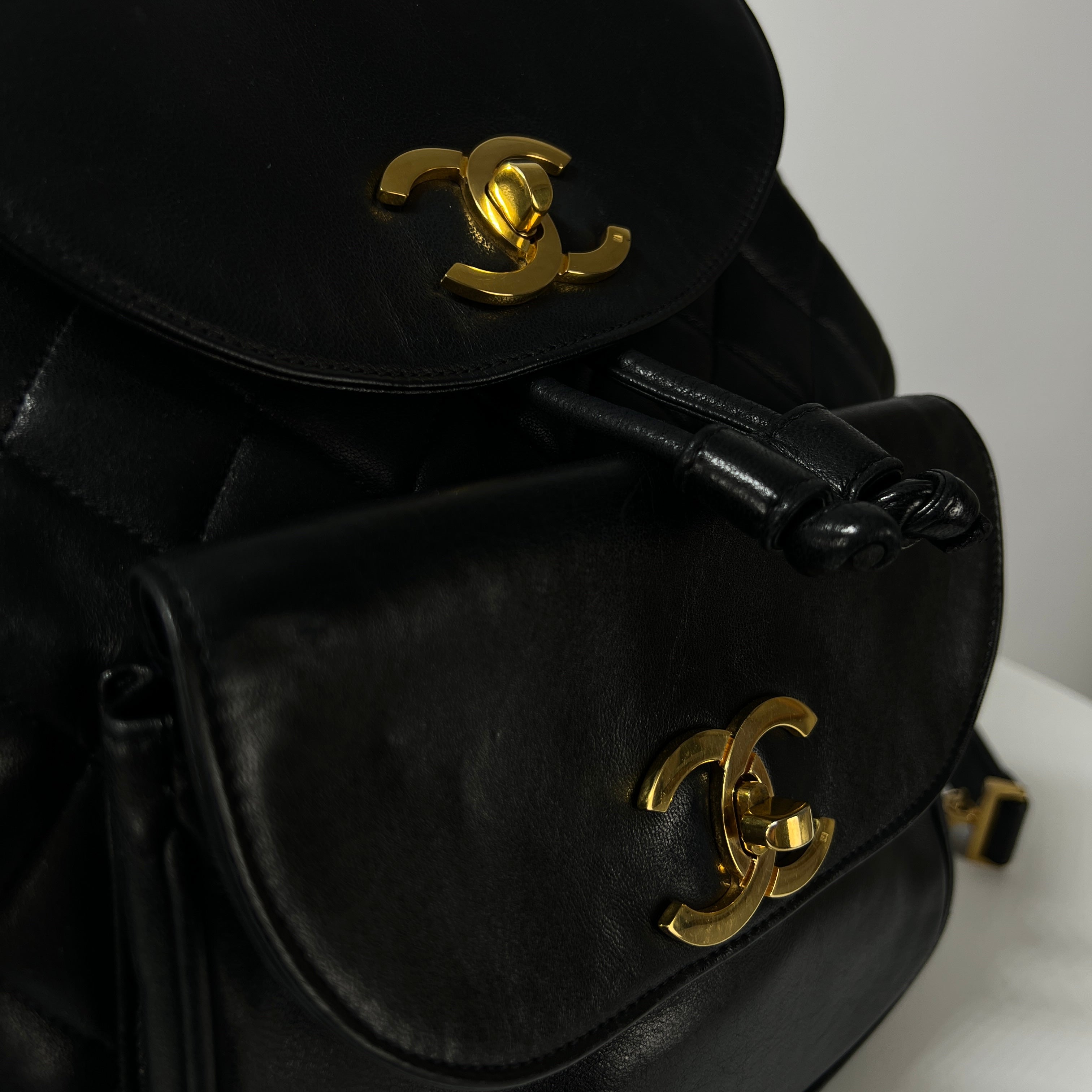 Sac à dos CHANEL Matelassé cuir noir