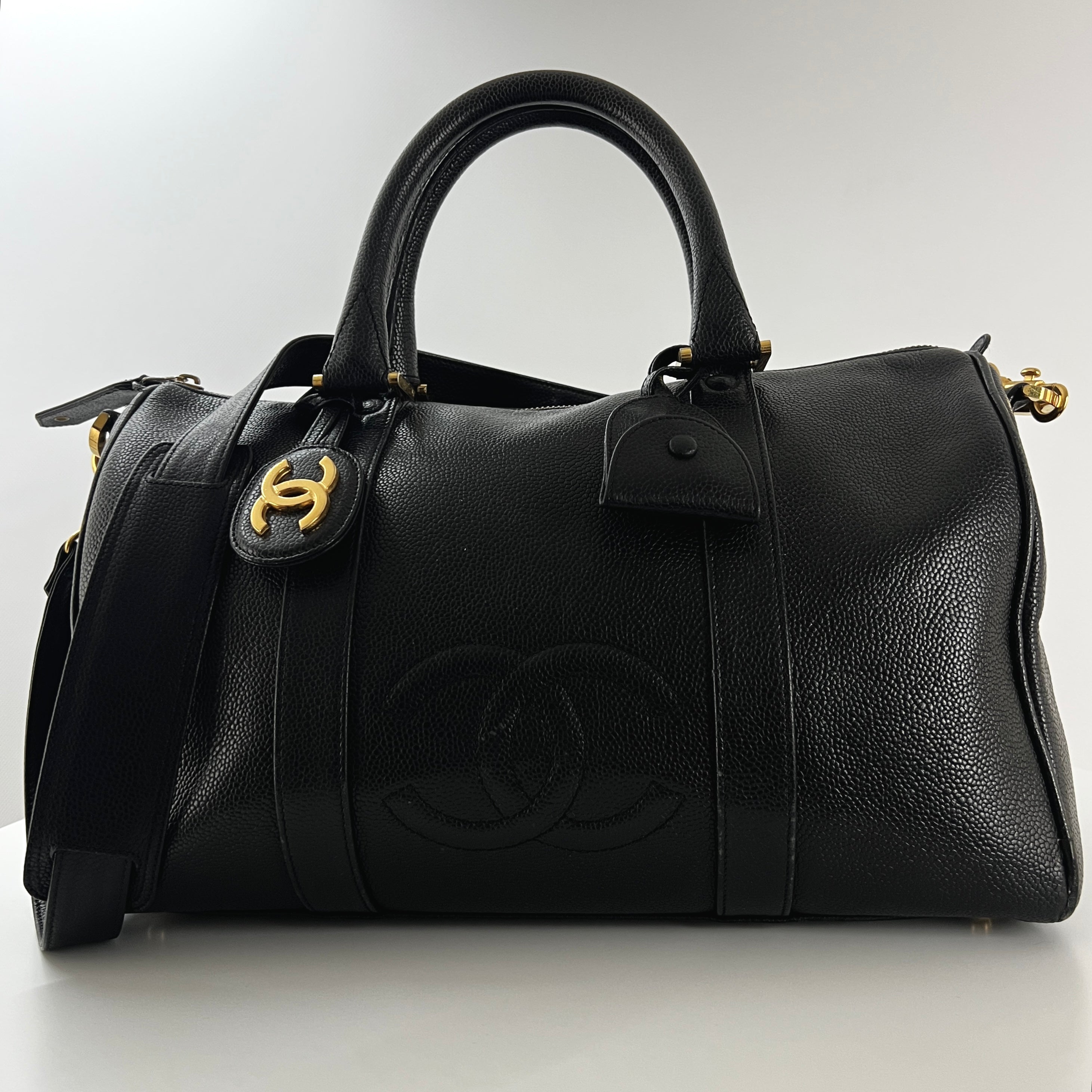 Sac à main CHANEL Boston cuir grainé noir