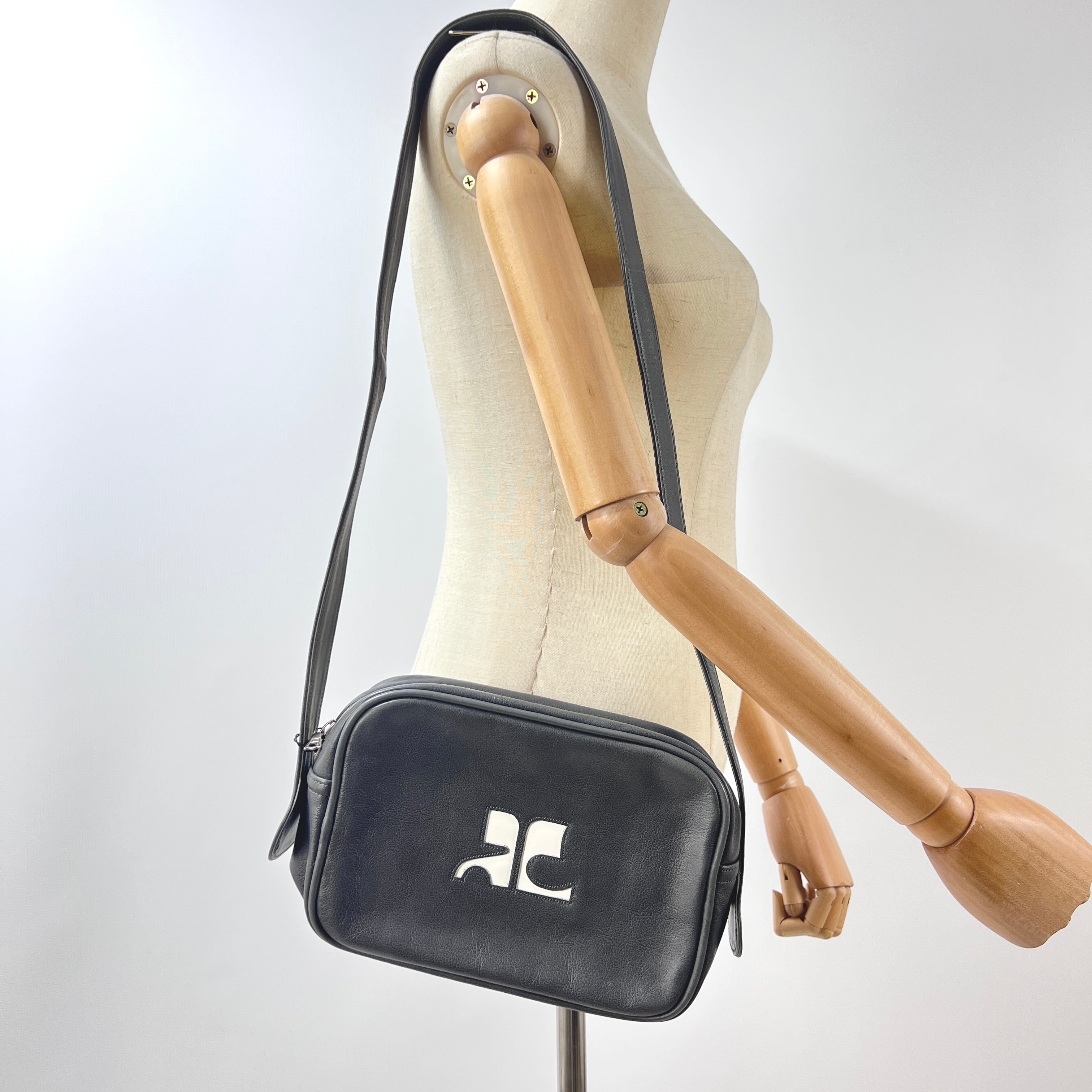 Sac à main COURREGES Camera cuir gris