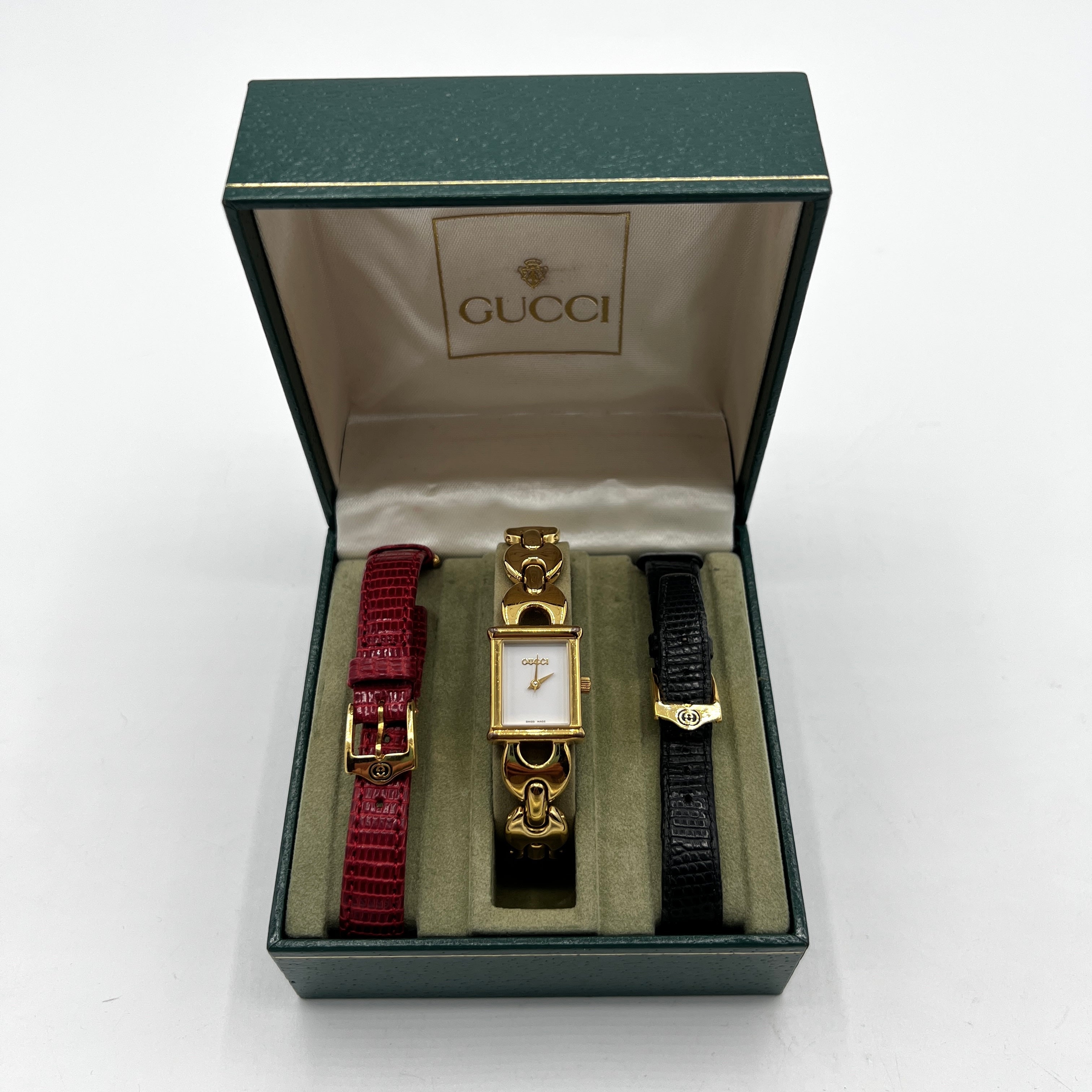 Montre GUCCI 1800 L plaqué or Doré