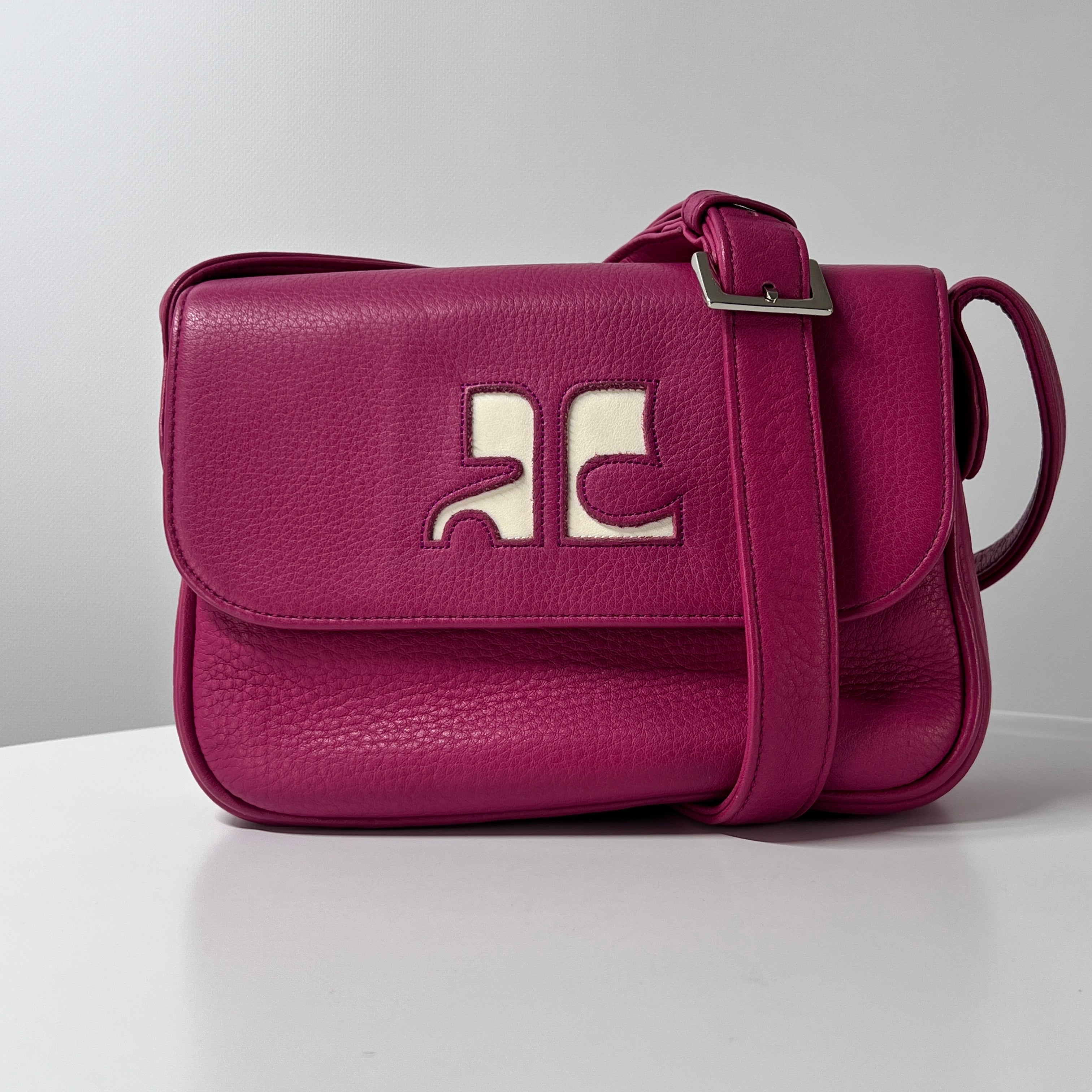 COURREGES Camera pink leather handbag