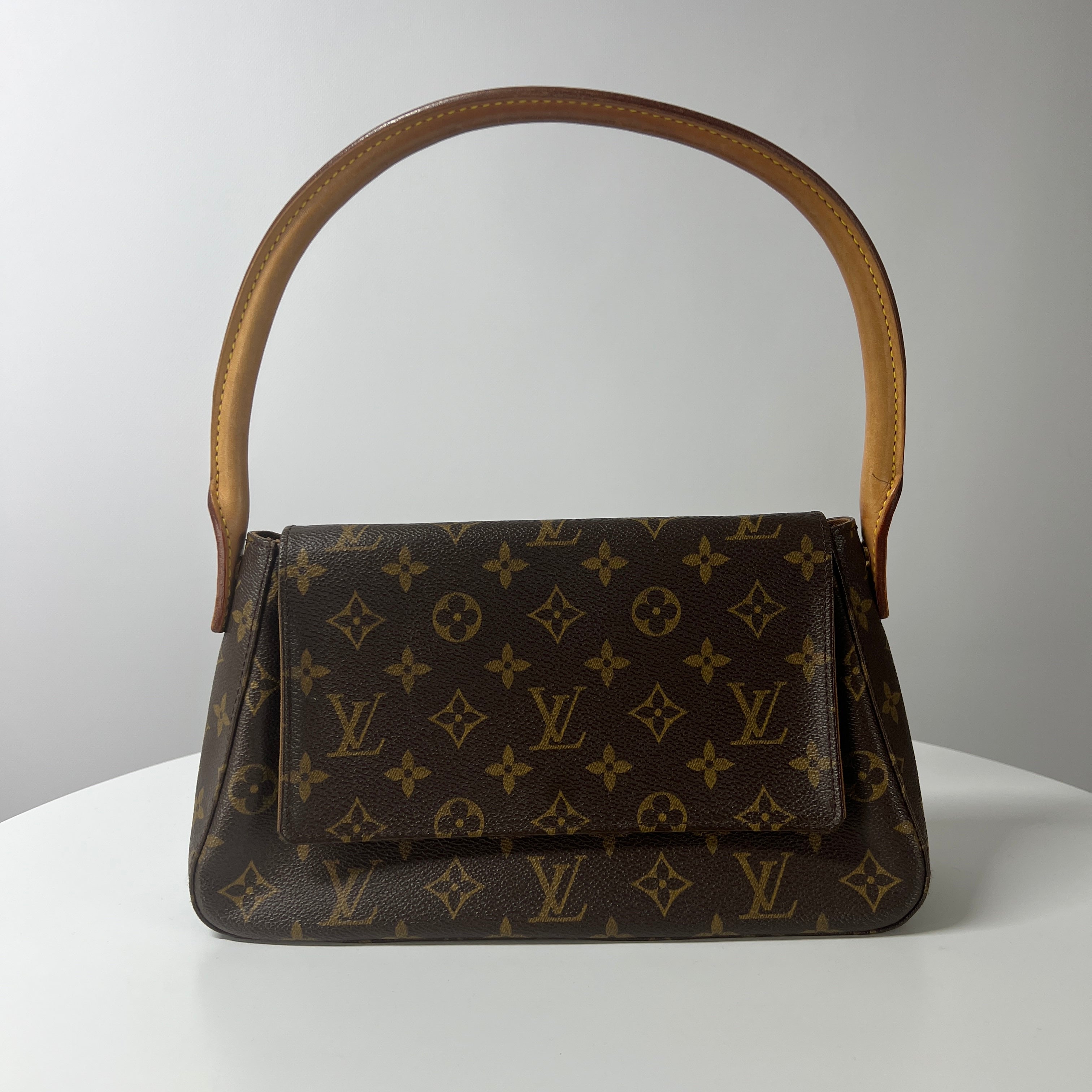 LOUIS VUITTON Looping handbag in brown canvas and leather