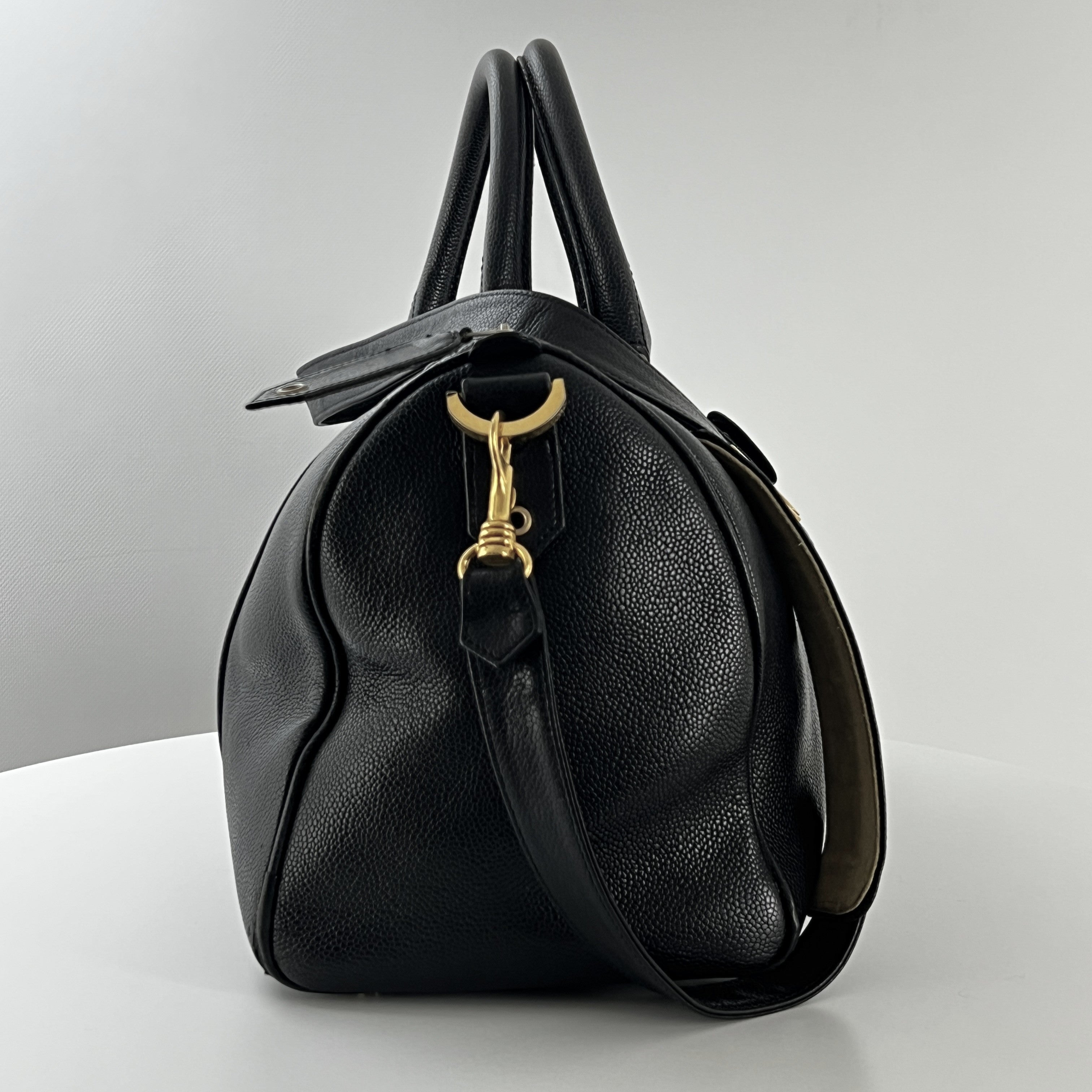 Sac à main CHANEL Boston cuir grainé noir