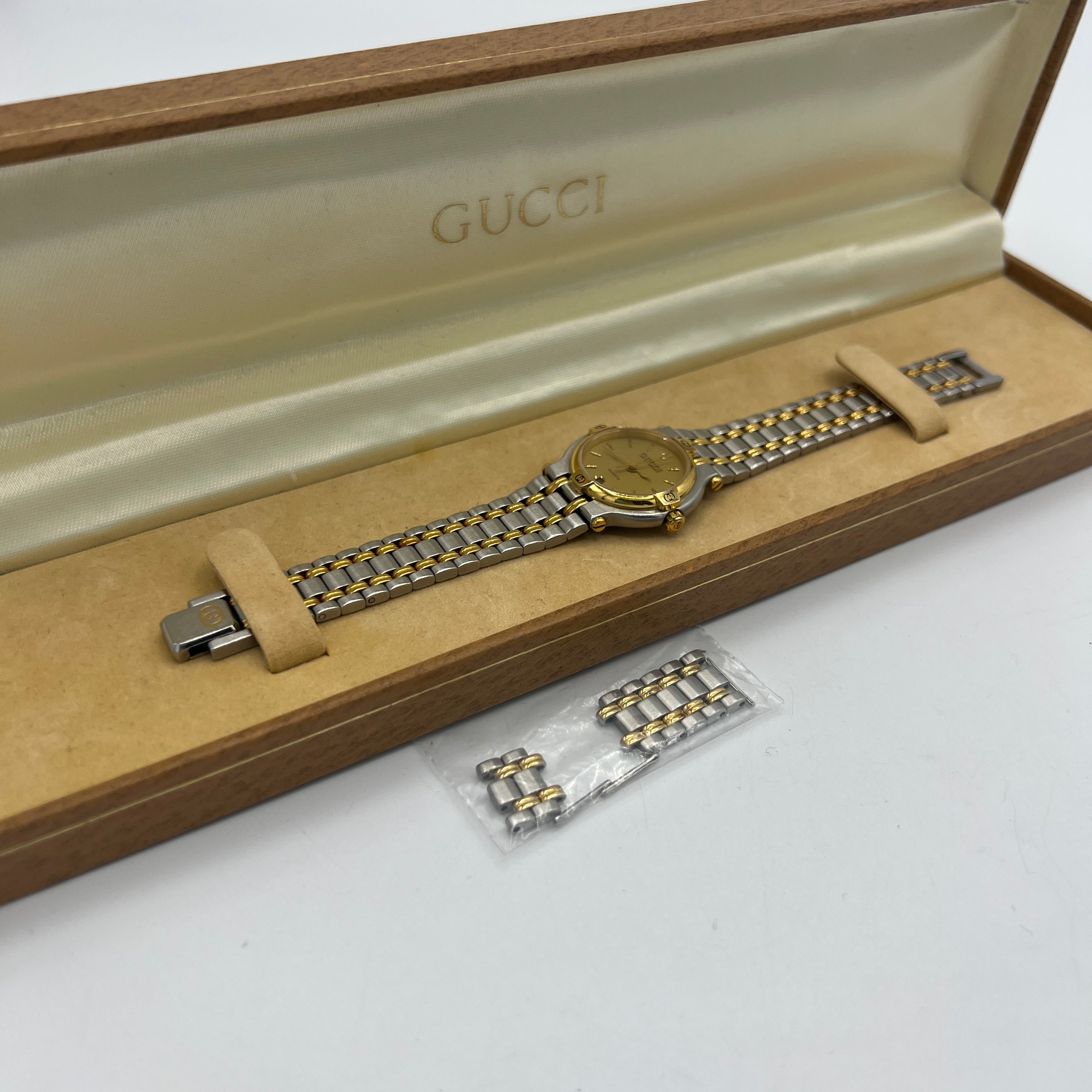 Montre GUCCI 9000 L acier Bicolore