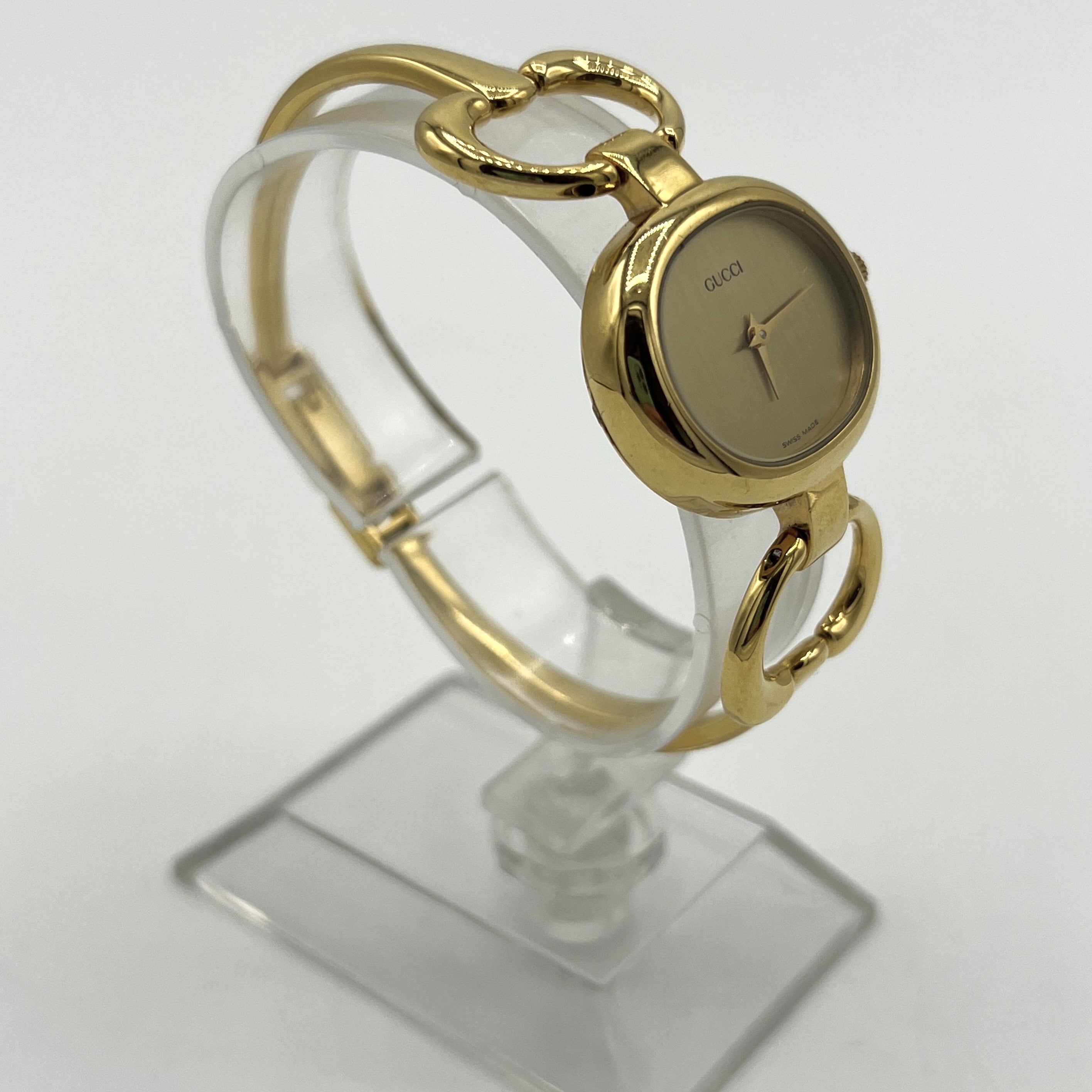 GUCCI 1600 Gold Plated Watch Gold