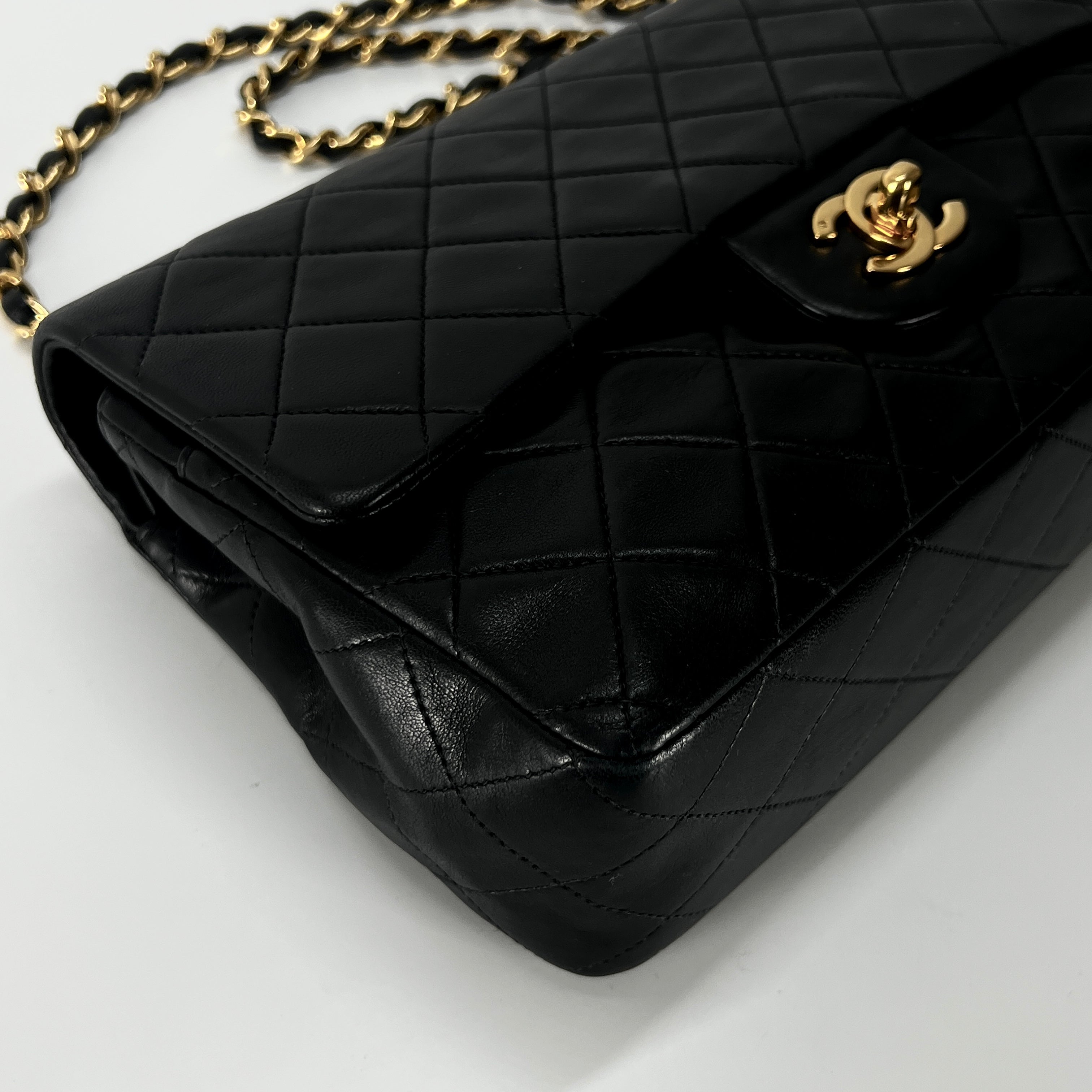 CHANEL Timeless classic medium double flap black leather handbag
