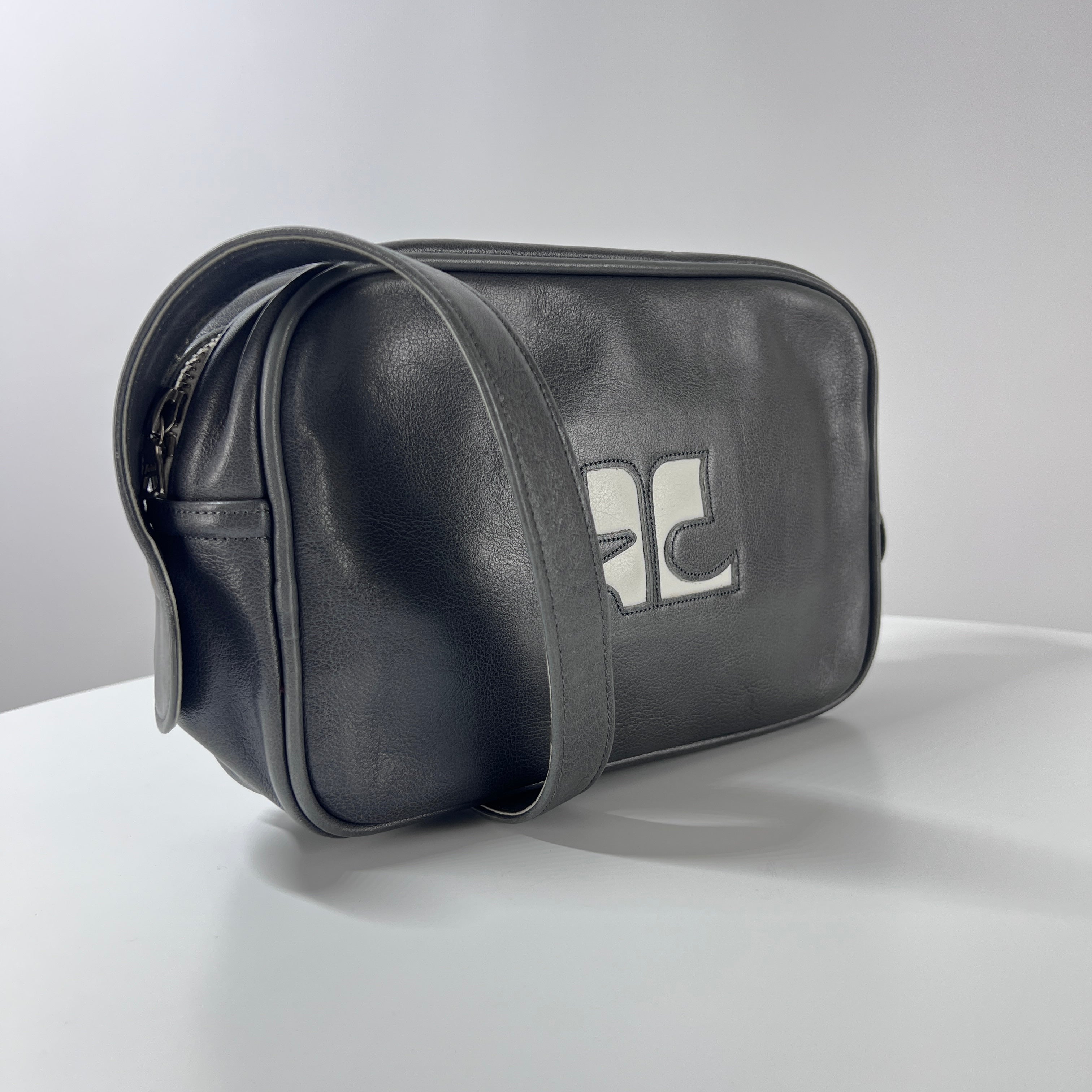 Sac à main COURREGES Camera cuir gris