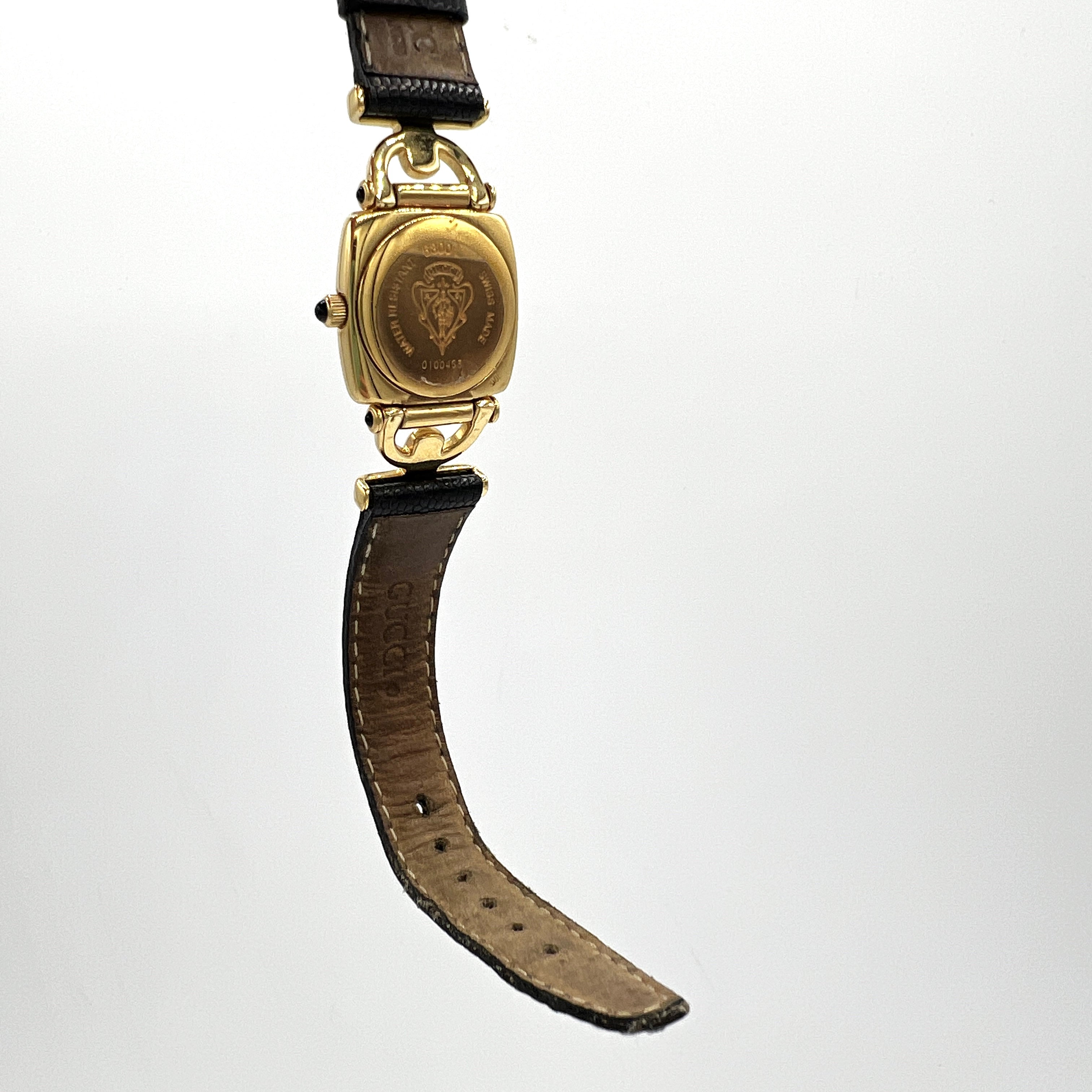 Montre GUCCI 6300 L cuir Doré