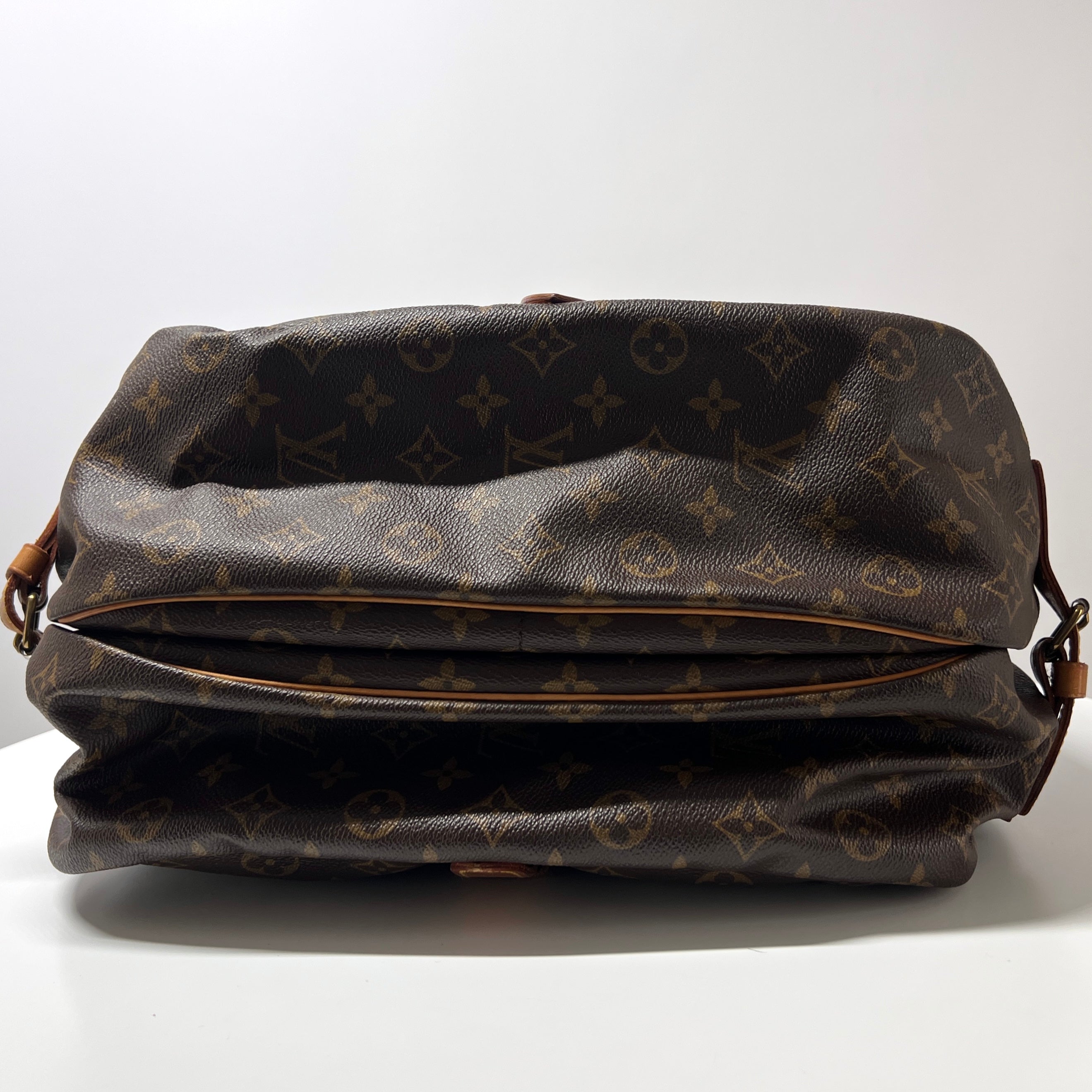 Sac à main LOUIS VUITTON Saumur 35 toile et cuir marron