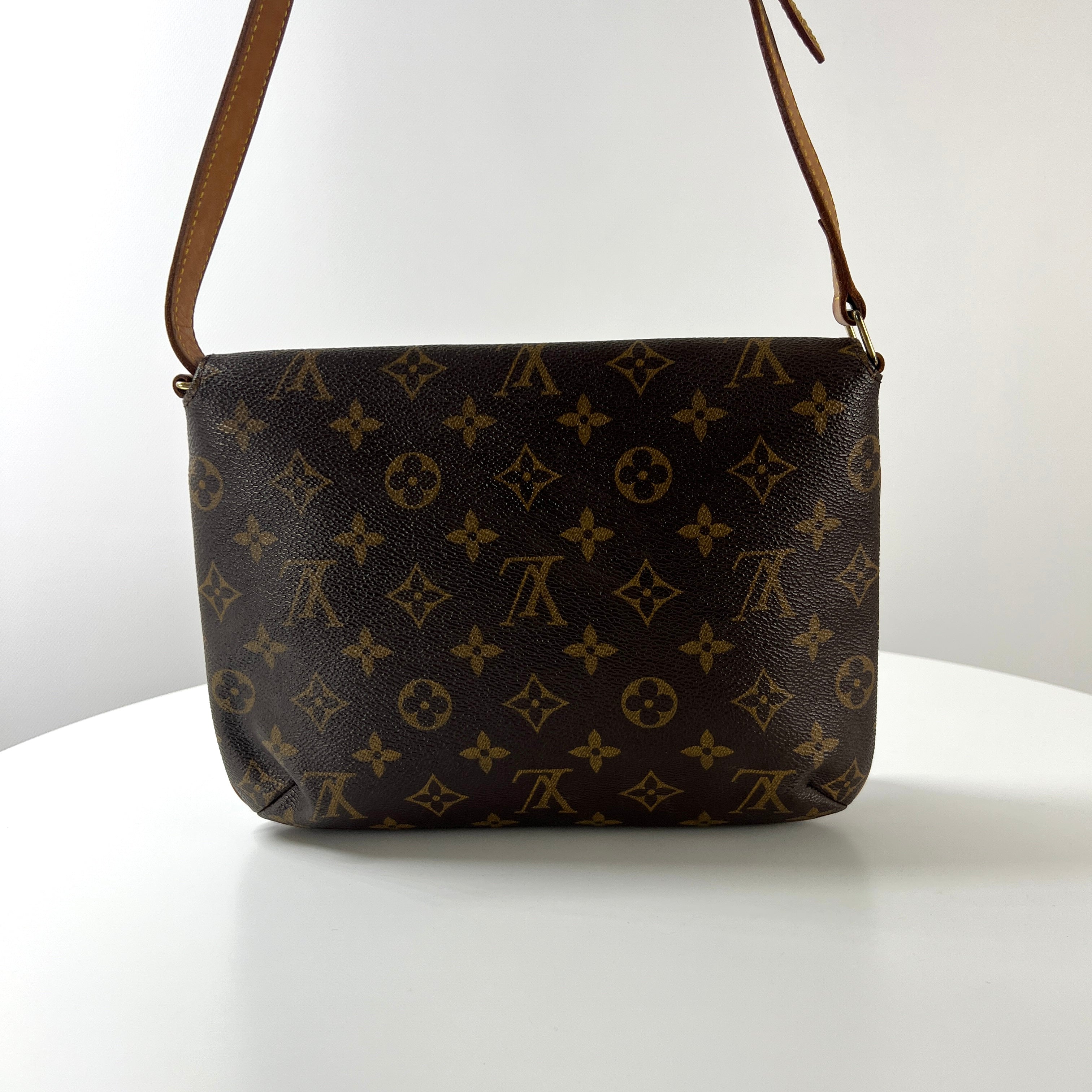 Sac à main LOUIS VUITTON Musette toile et cuir marron