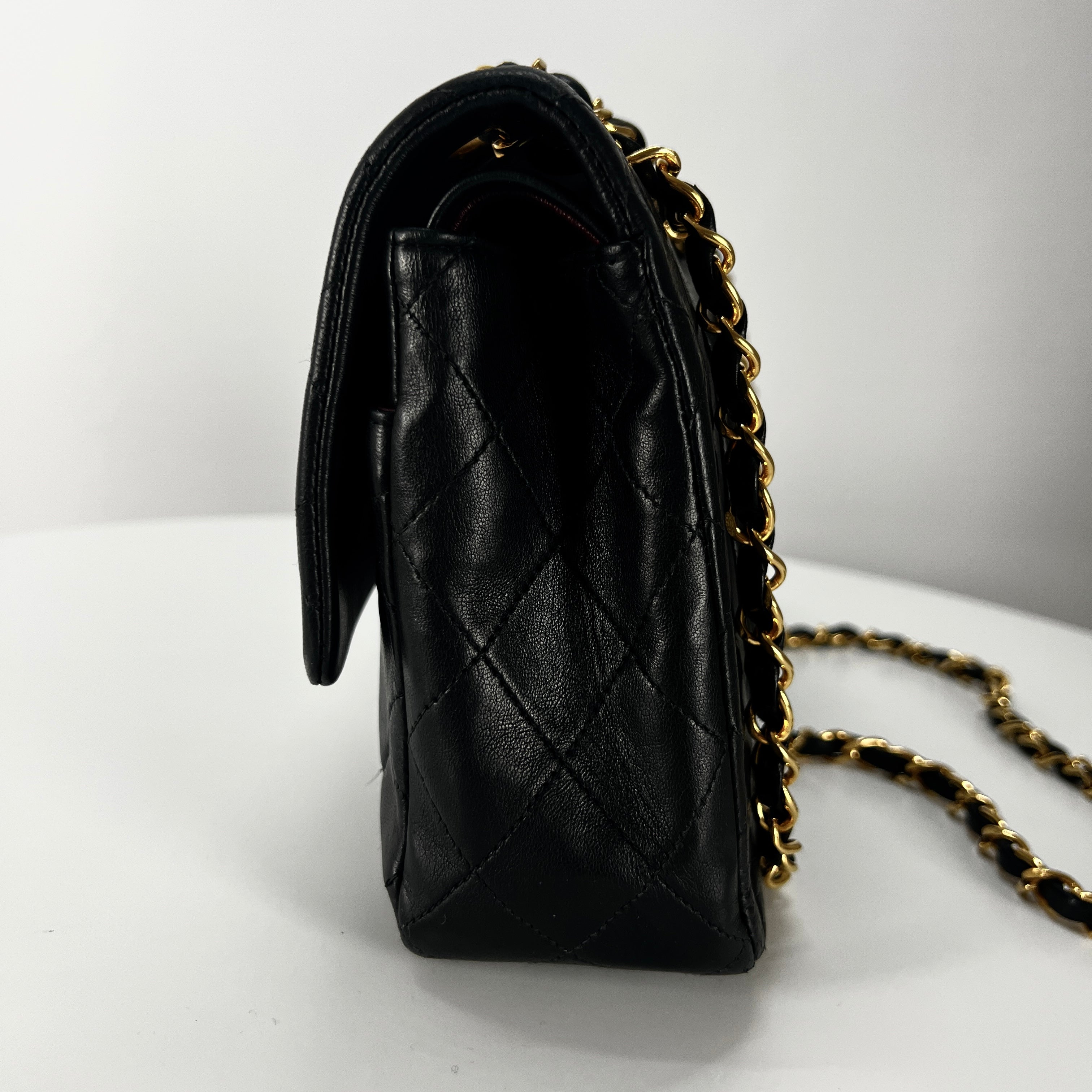 CHANEL Timeless classic medium double flap black leather handbag