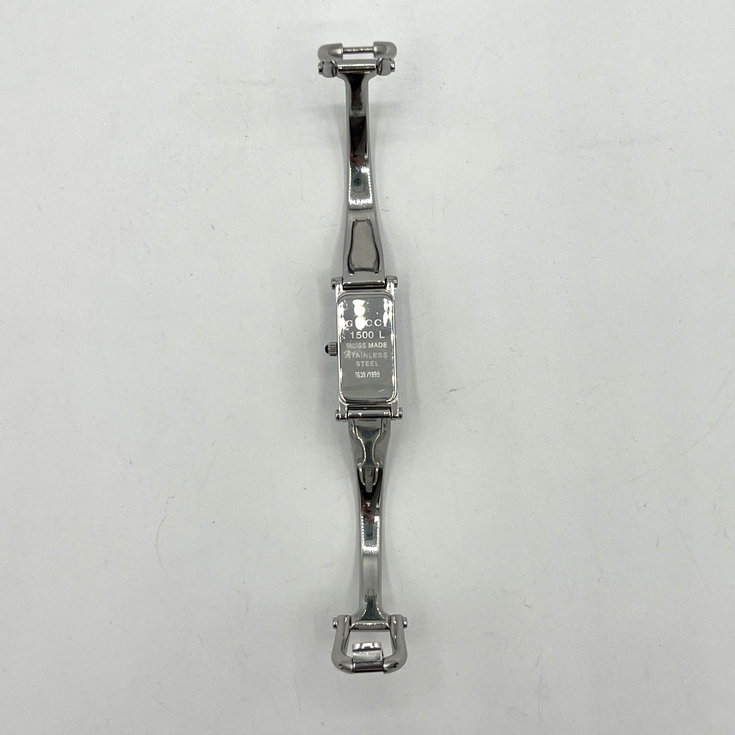 Montre GUCCI 1500 L acier Argenté