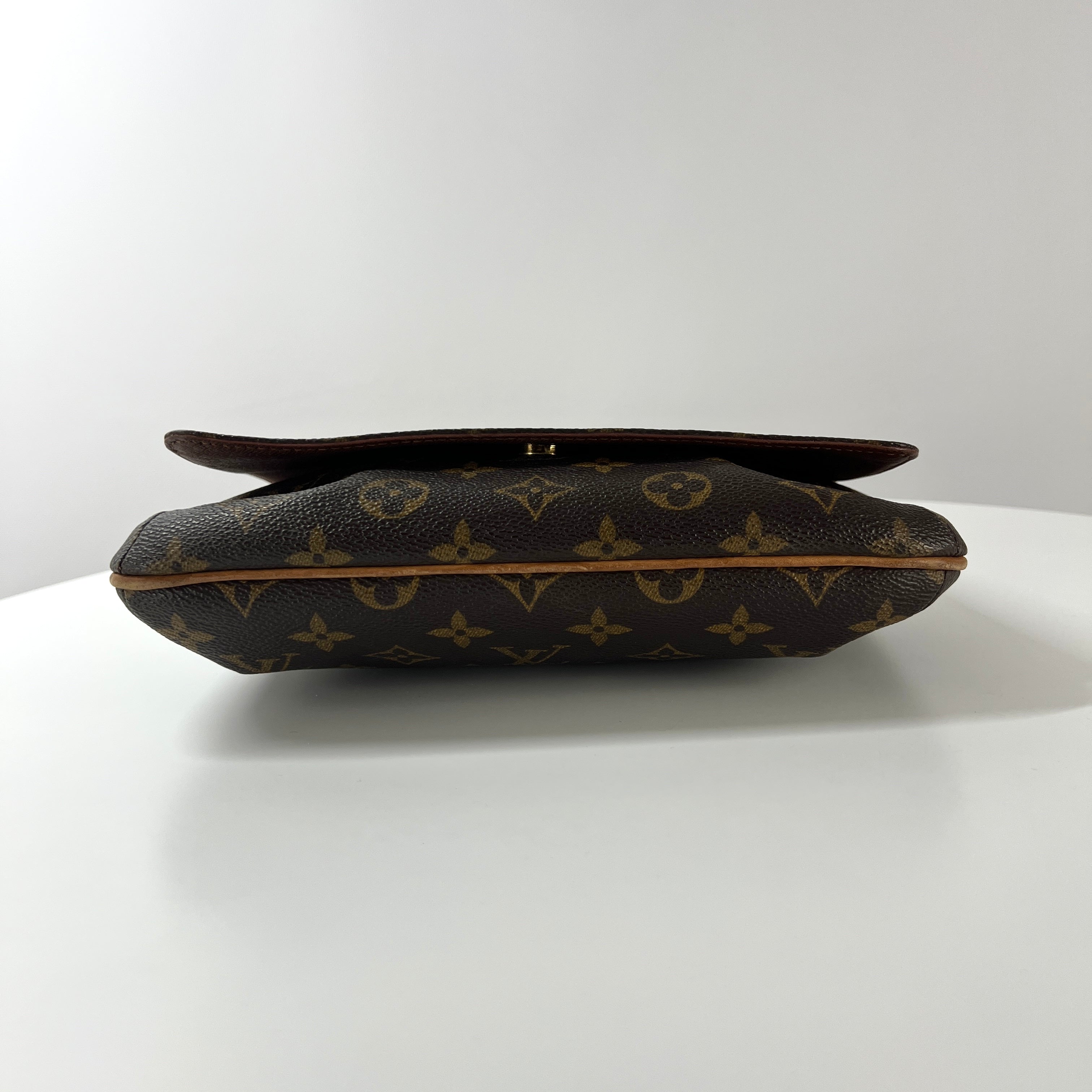 Sac à main LOUIS VUITTON Musette toile et cuir marron