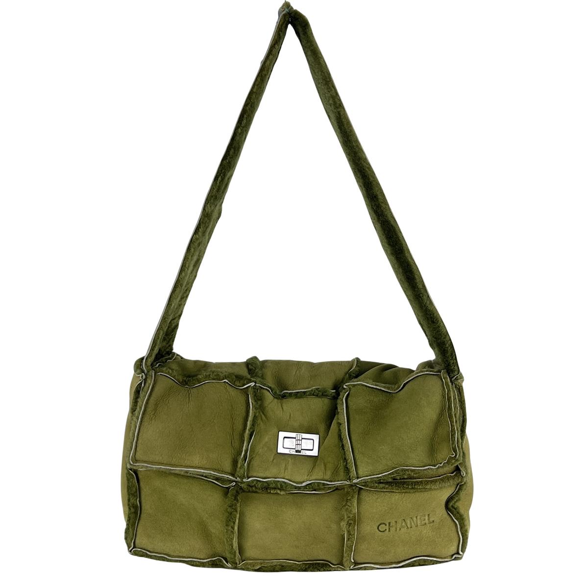 Sac à main CHANEL Choco Bar mouton vert