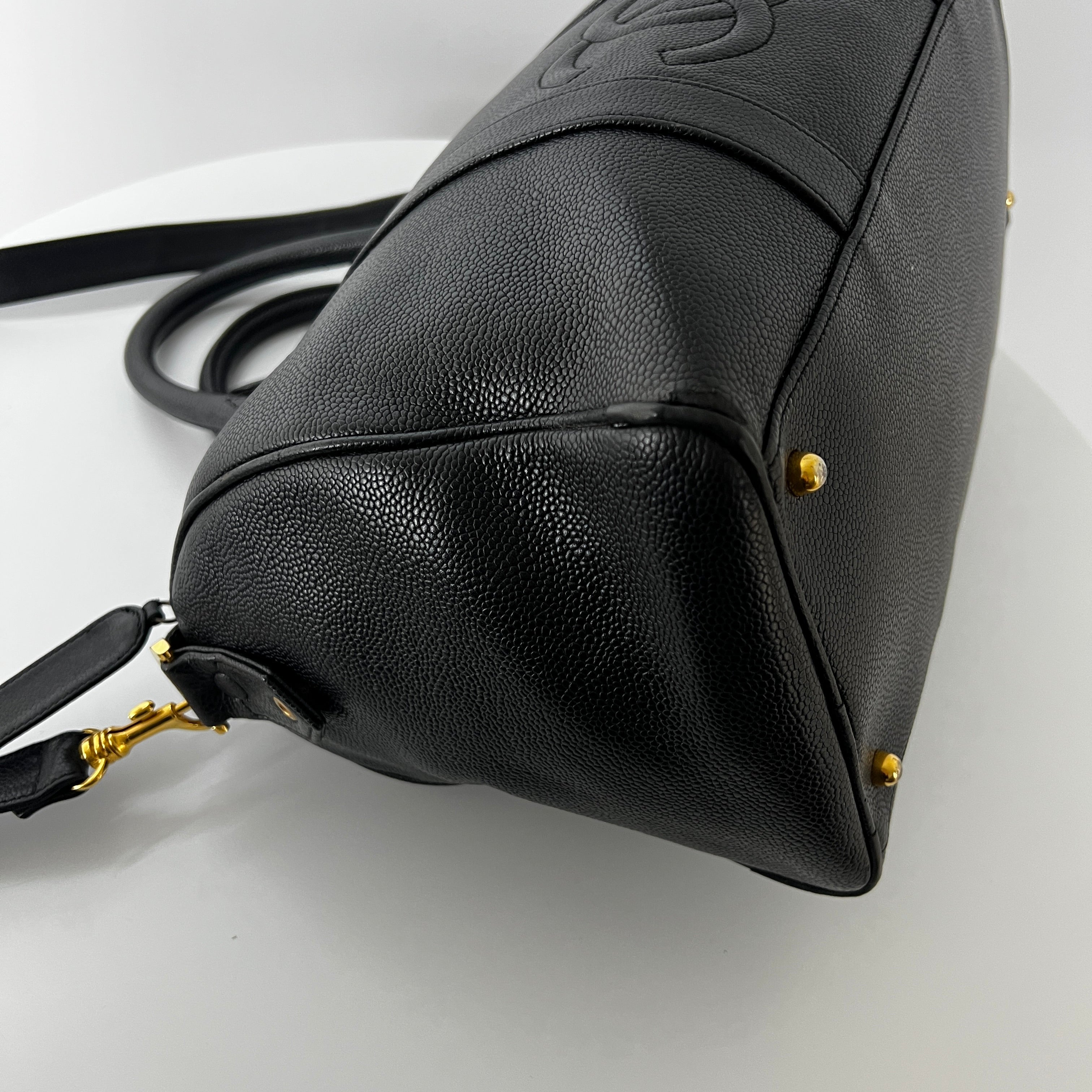 Sac à main CHANEL Boston cuir grainé noir