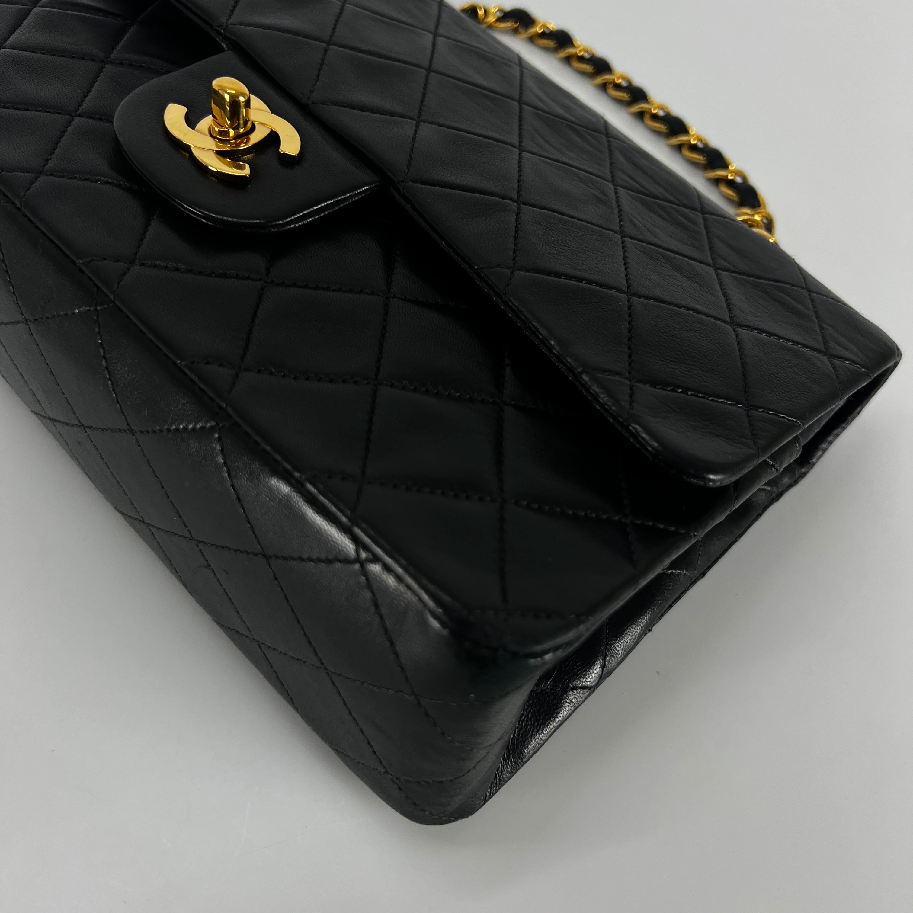 CHANEL Timeless classic medium double flap black leather handbag