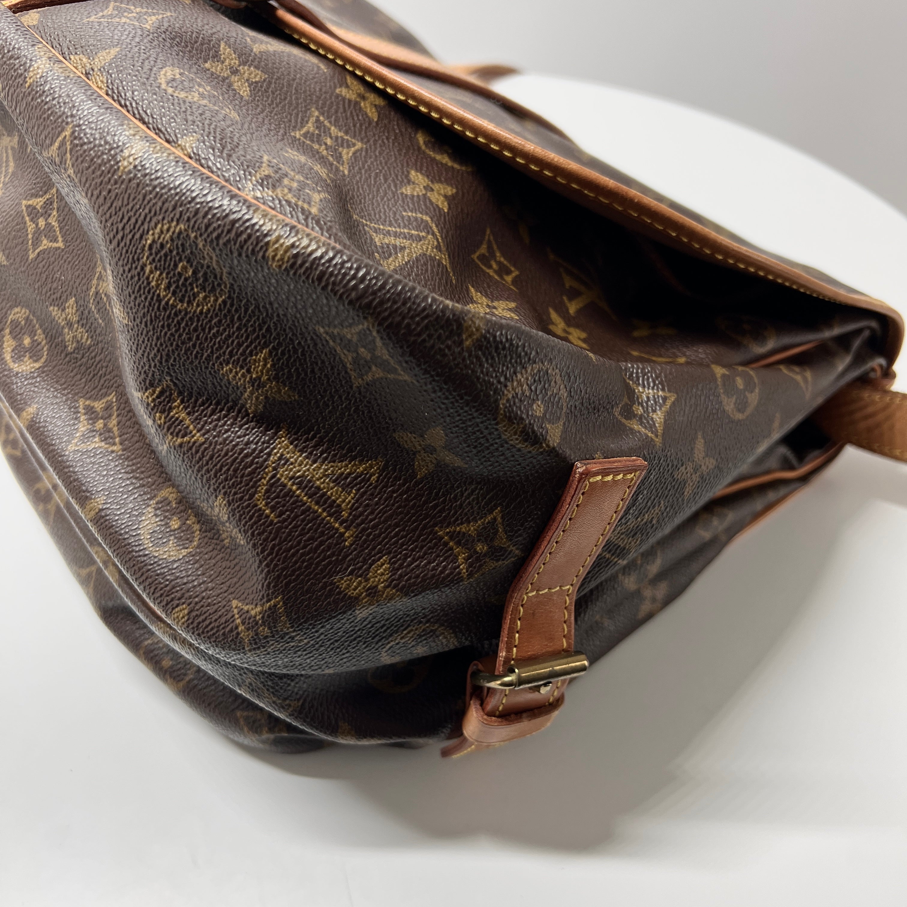 Sac à main LOUIS VUITTON Saumur 35 toile et cuir marron