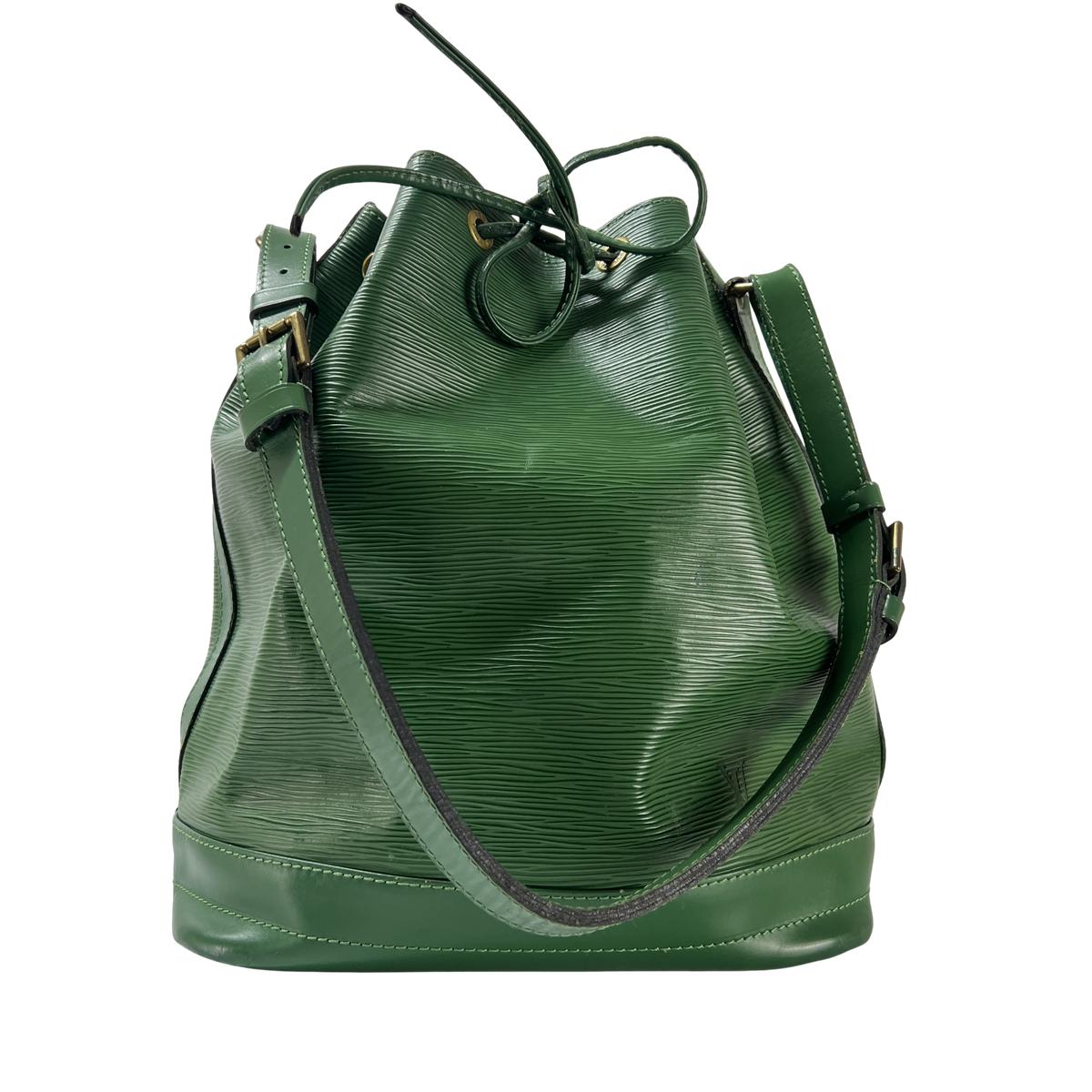 LOUIS VUITTON Noé GM handbag in green epi leather