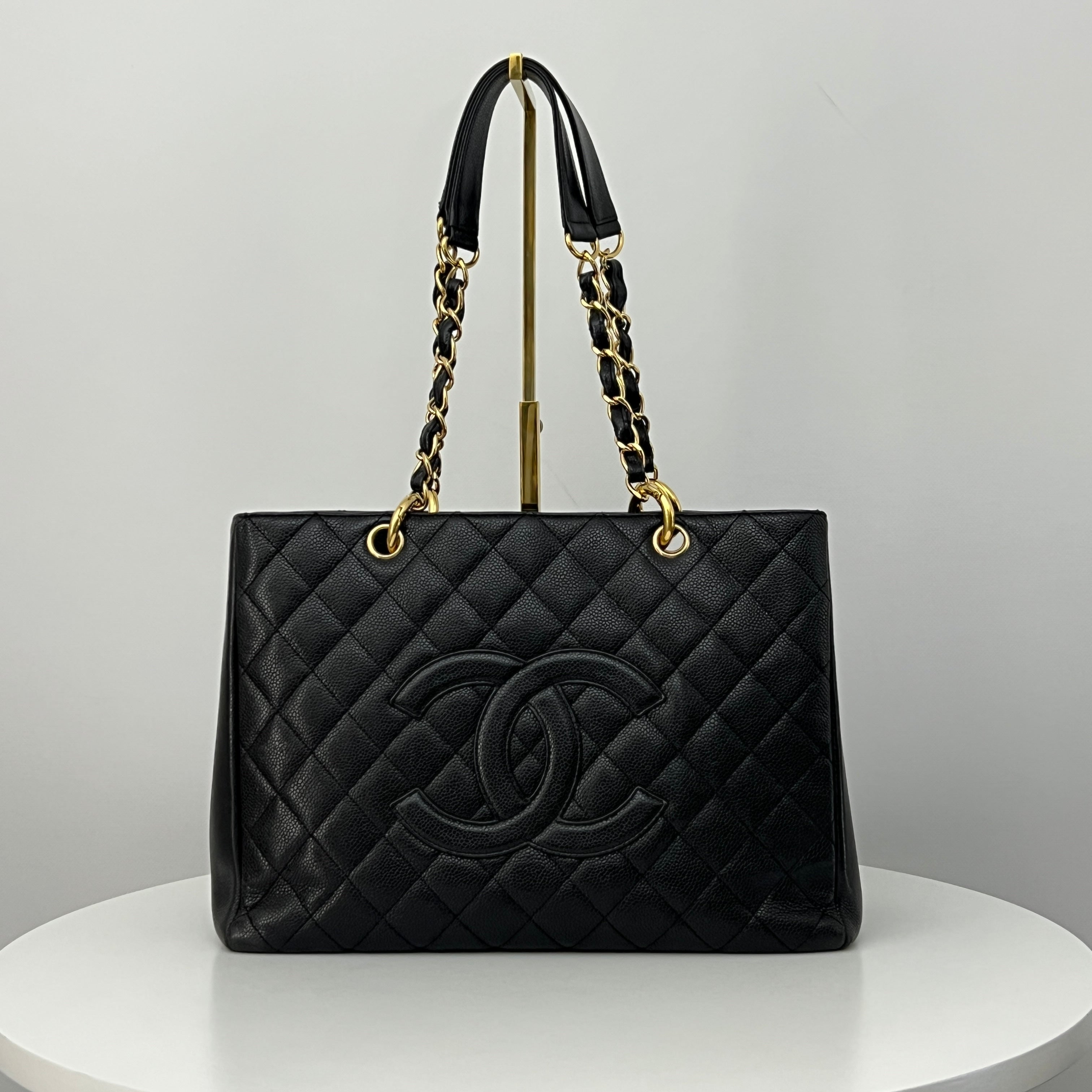 Sac CHANEL Grand Shopping Tote cuir caviar noir