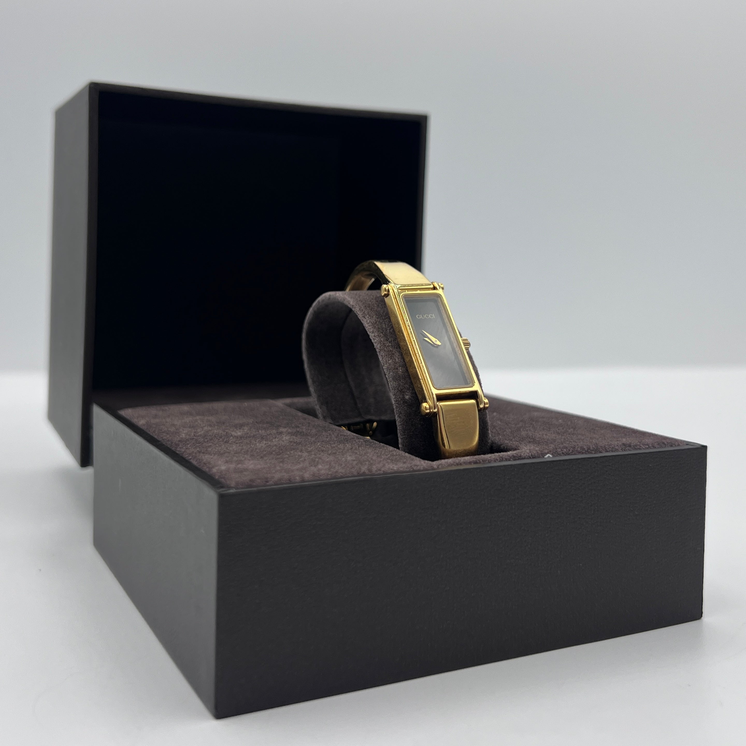Montre GUCCI 1500 plaqué or Doré