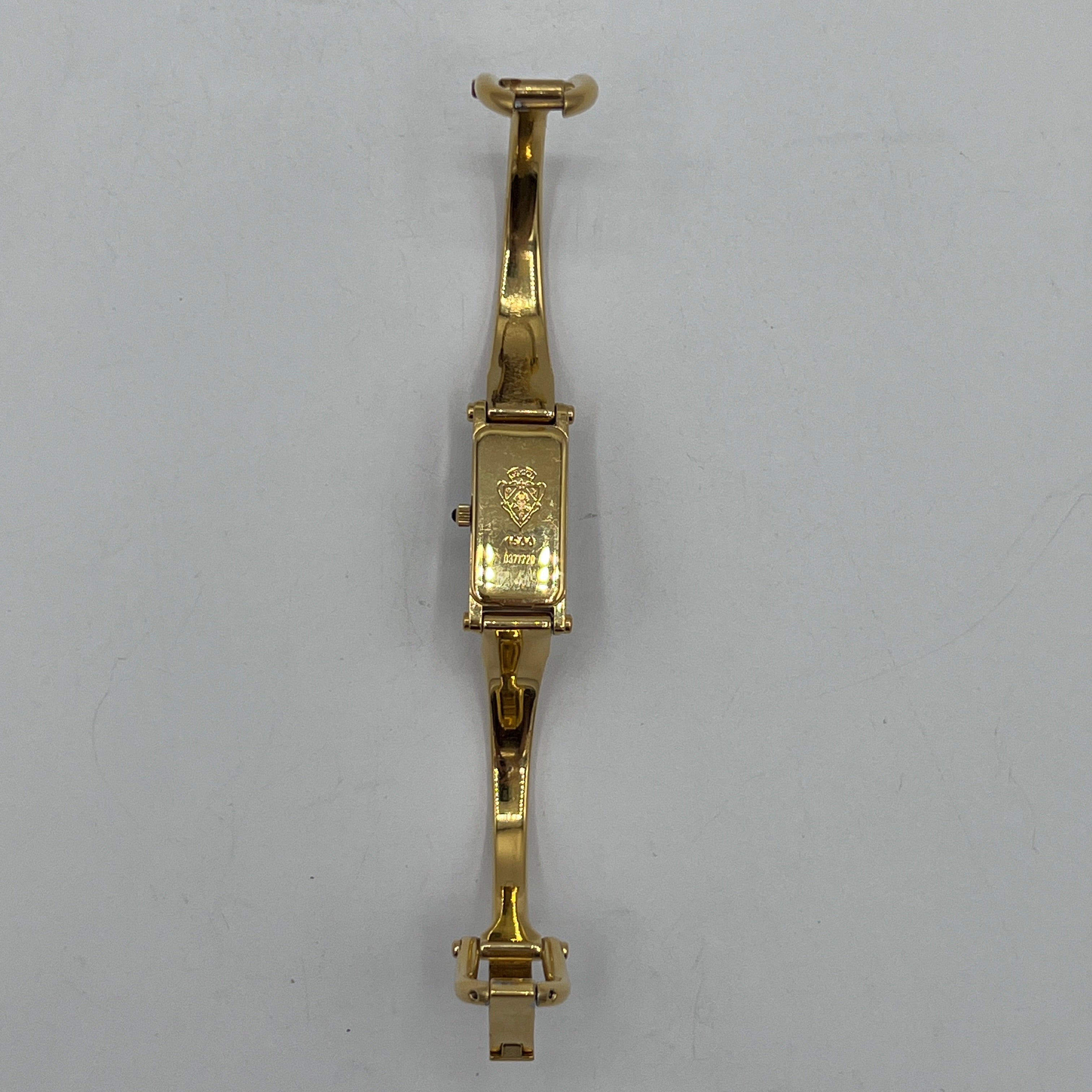 Montre GUCCI 1500 plaqué or Doré