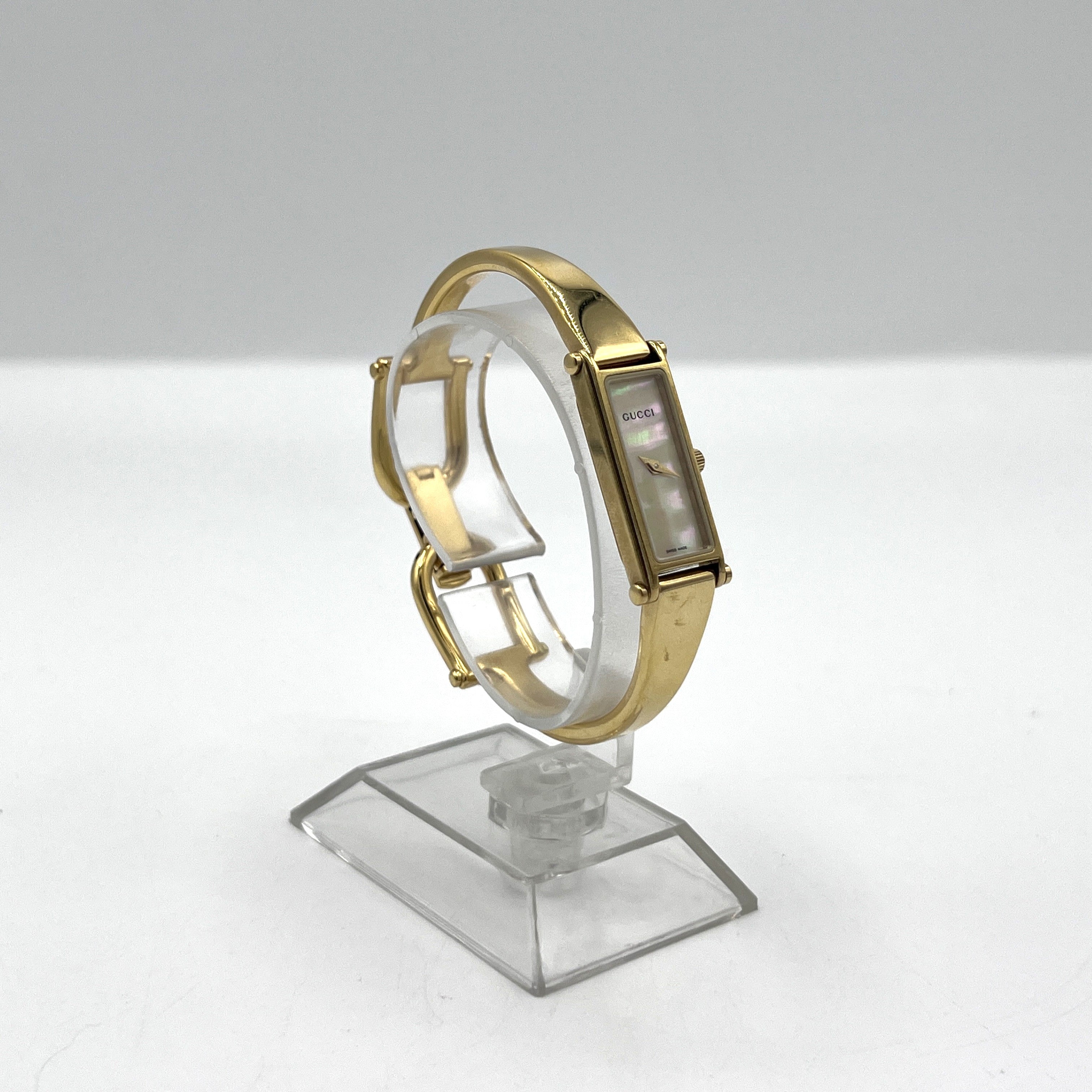 Montre GUCCI 1500 L plaqué or Doré