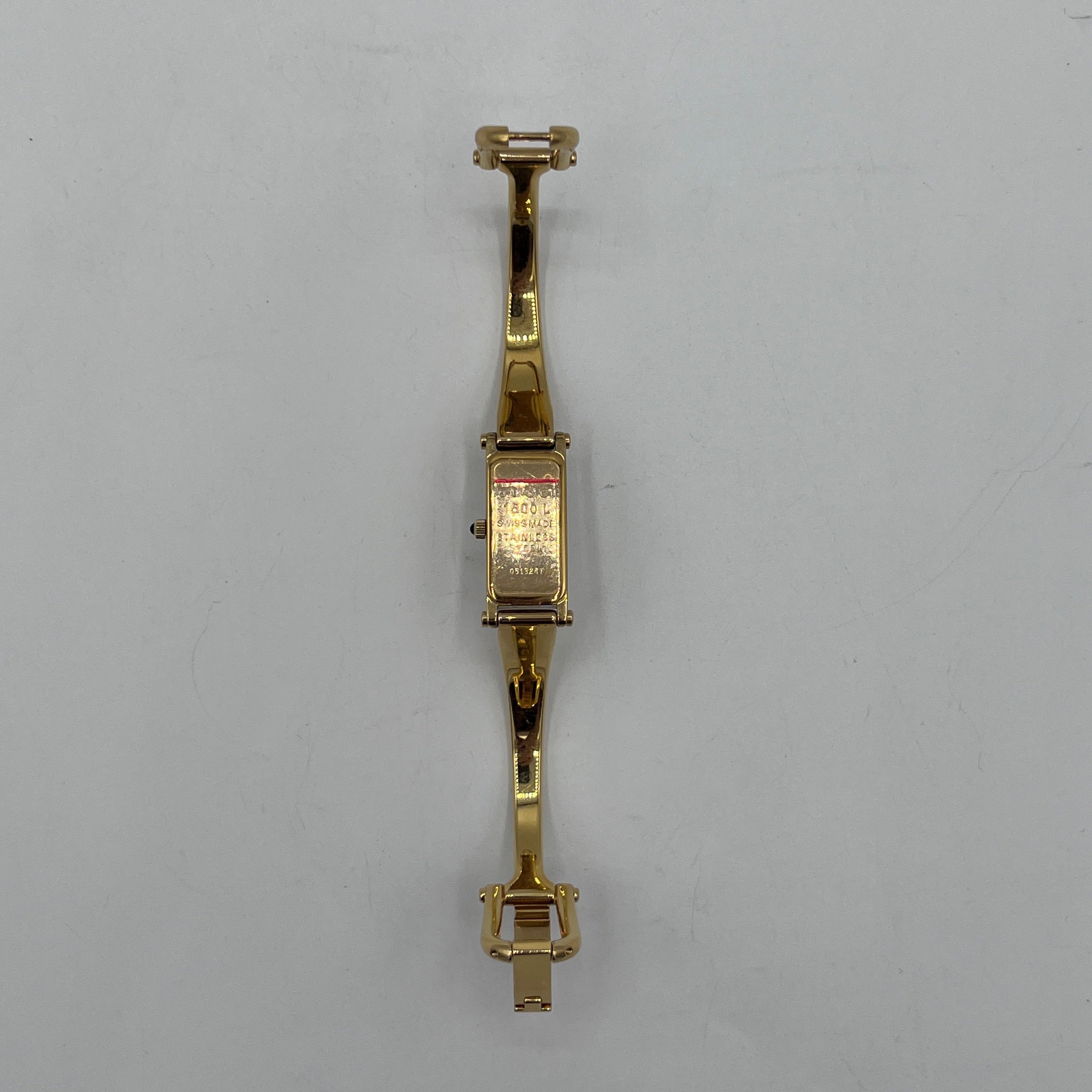 Montre GUCCI 1500 L plaqué or Doré