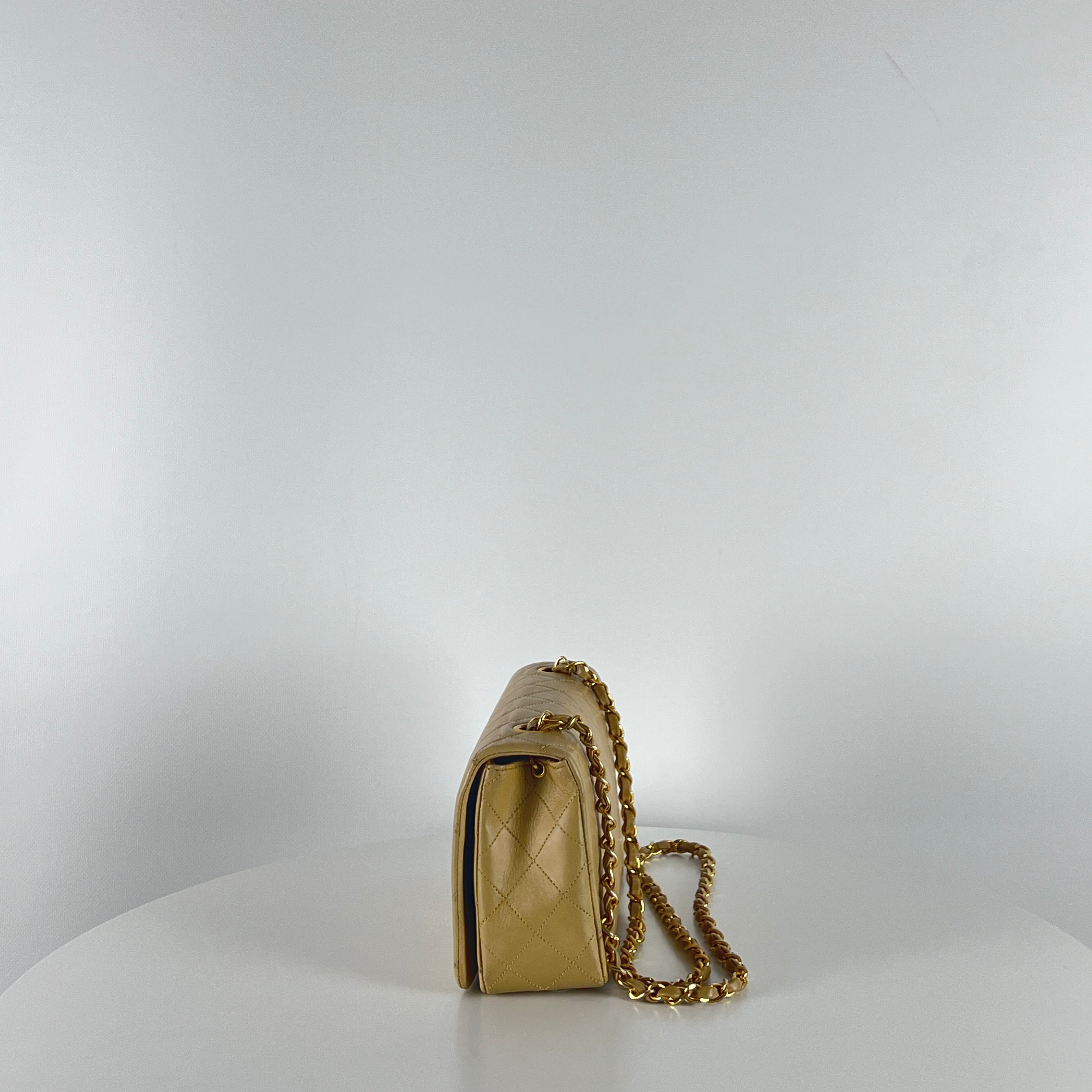 Sac à main CHANEL Timeless Classique Small cuir beige