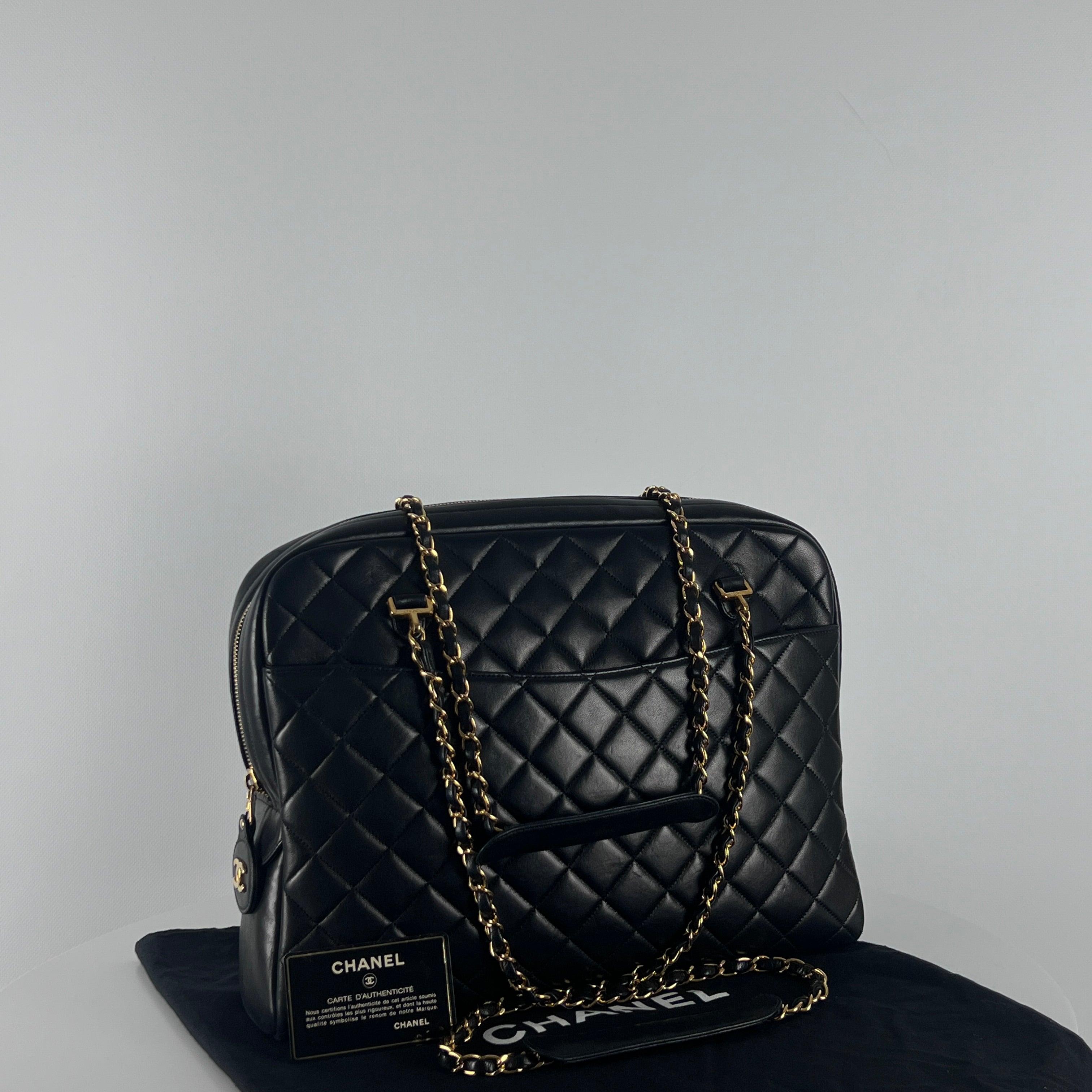 Sac à main CHANEL Shopping cuir noir