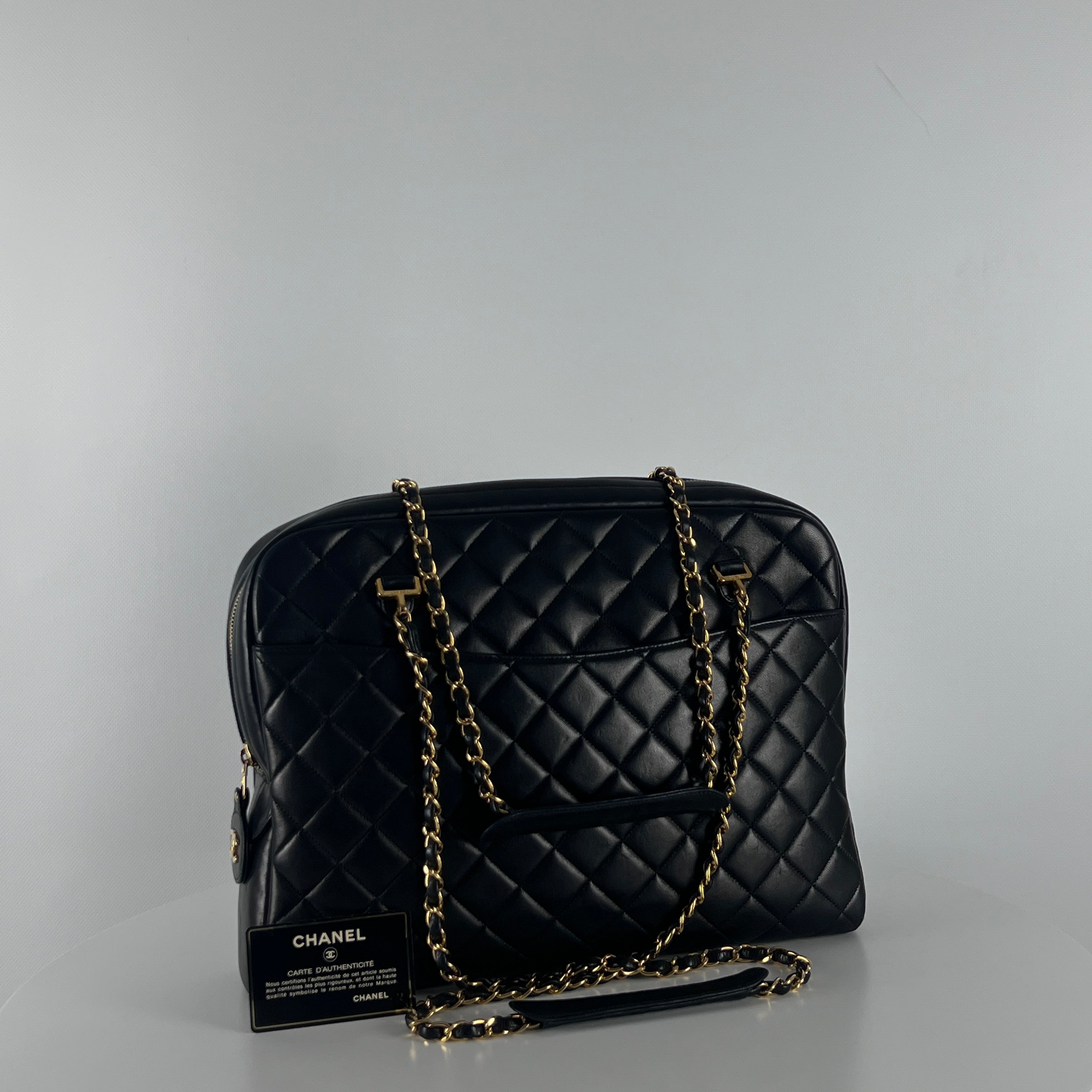 Sac à main CHANEL Shopping cuir noir