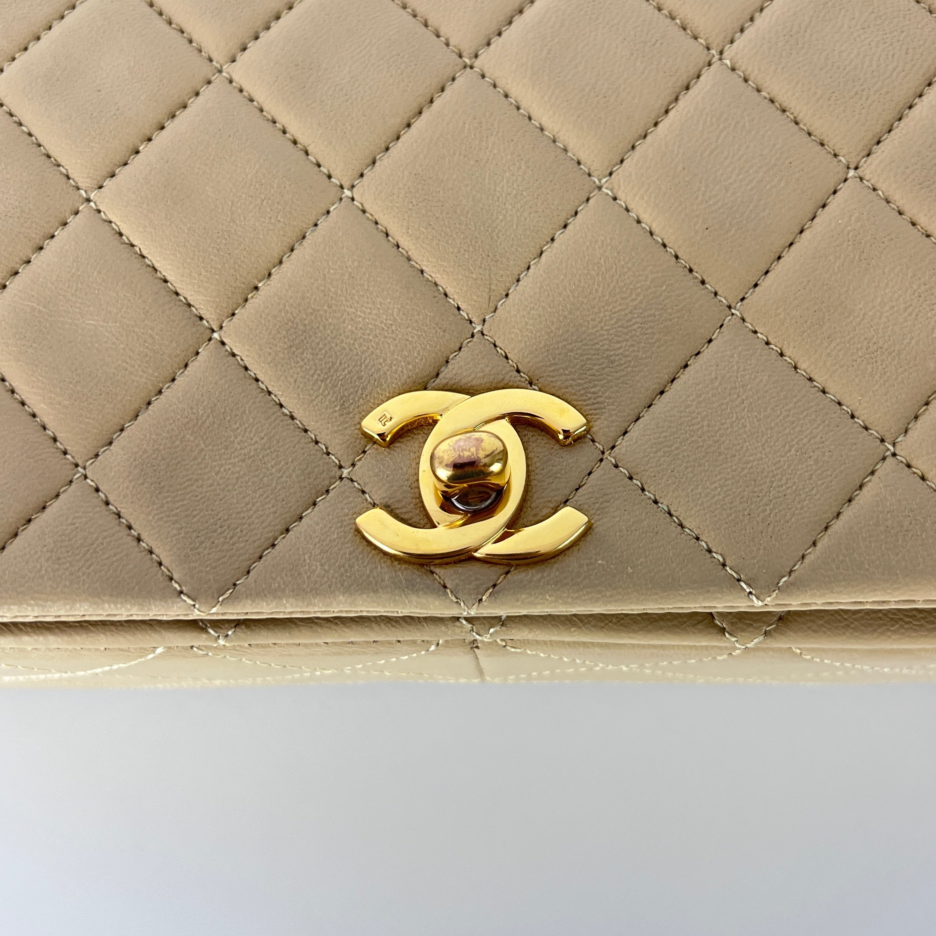 Sac à main CHANEL Timeless Classique Small cuir beige