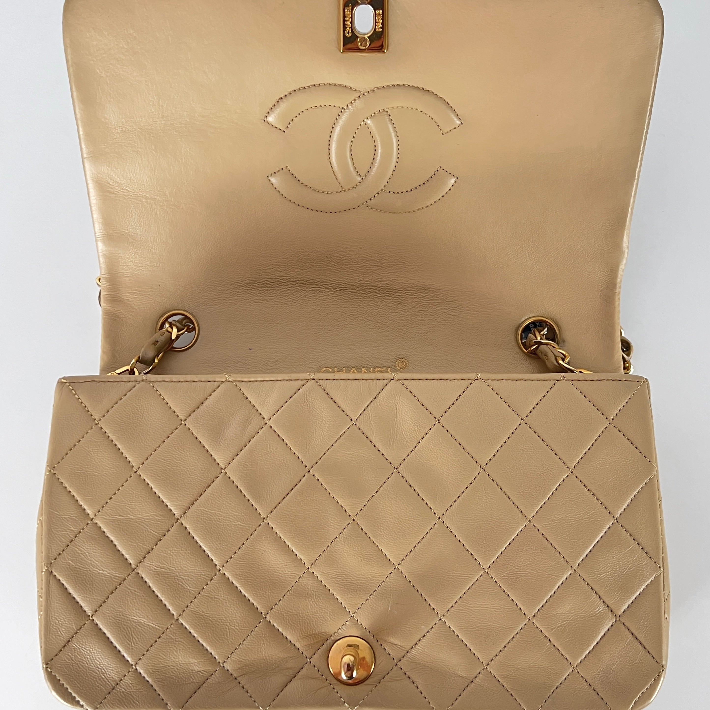 Sac à main CHANEL Timeless Classique Small cuir beige