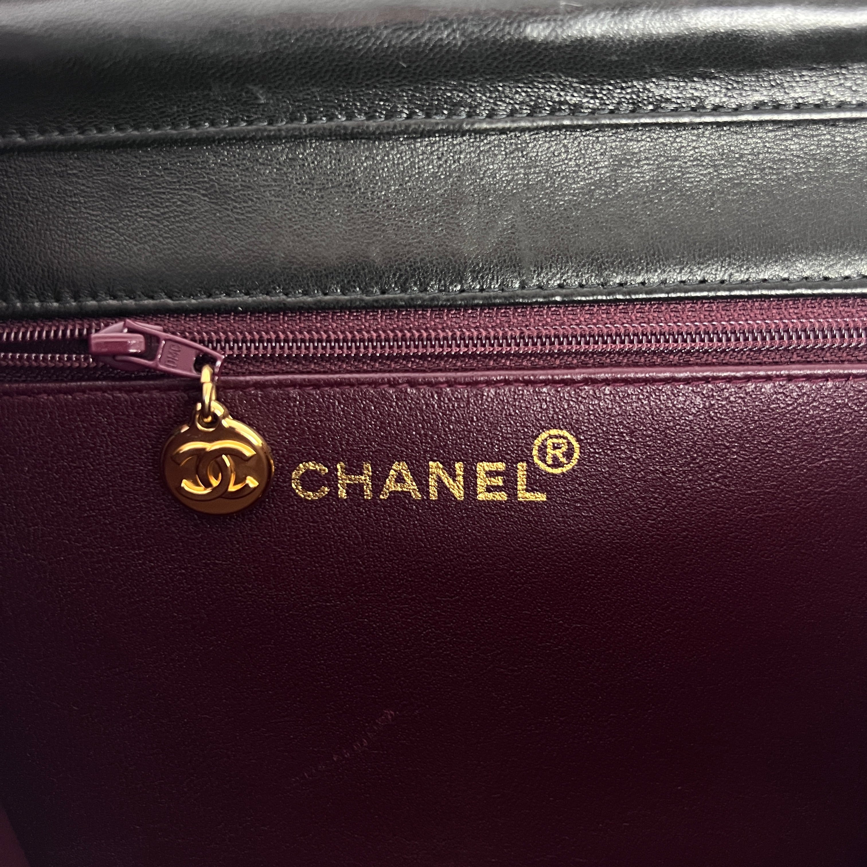 Sac à main CHANEL Single Flap cuir noir