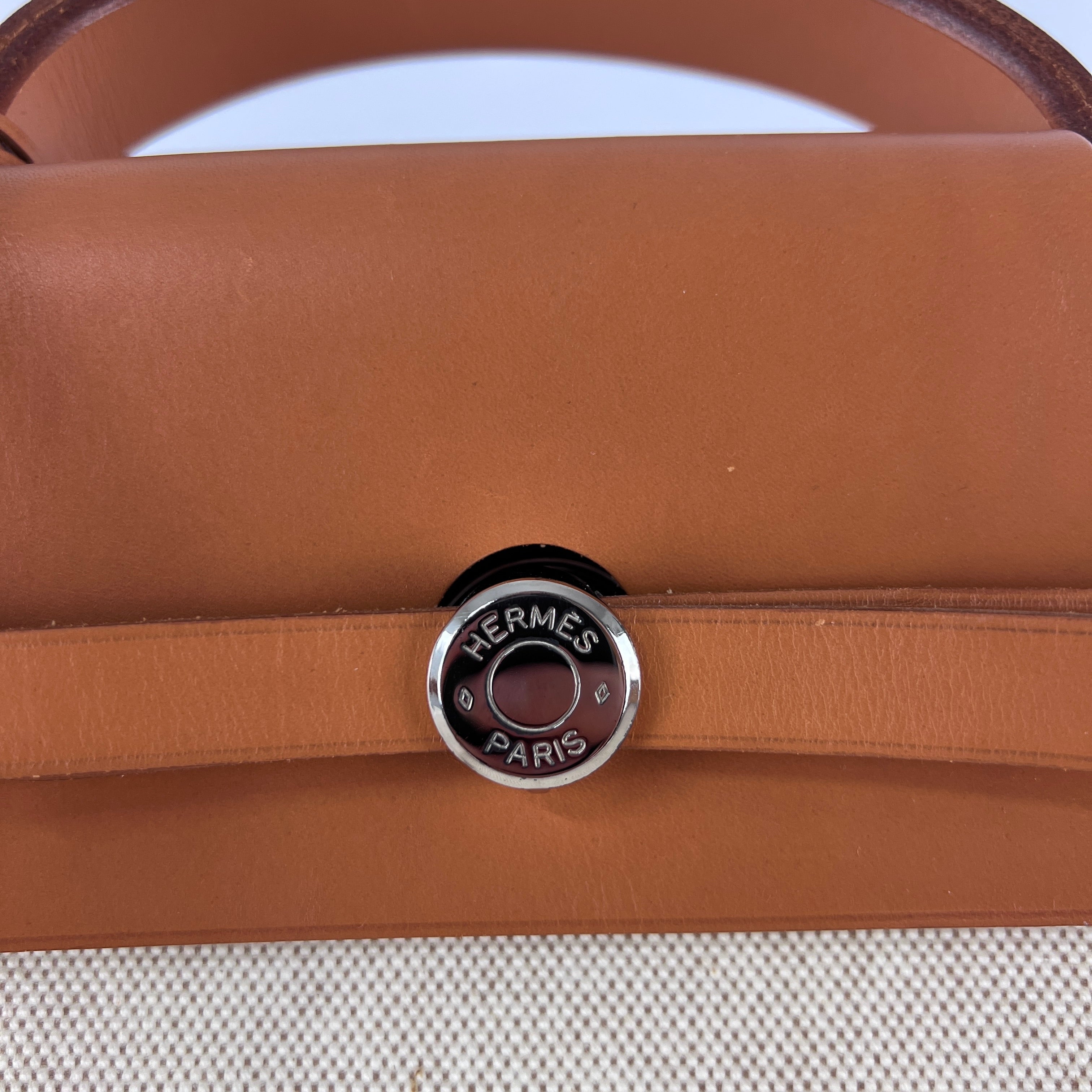 Sac à main HERMES Herbag toile et cuir marron