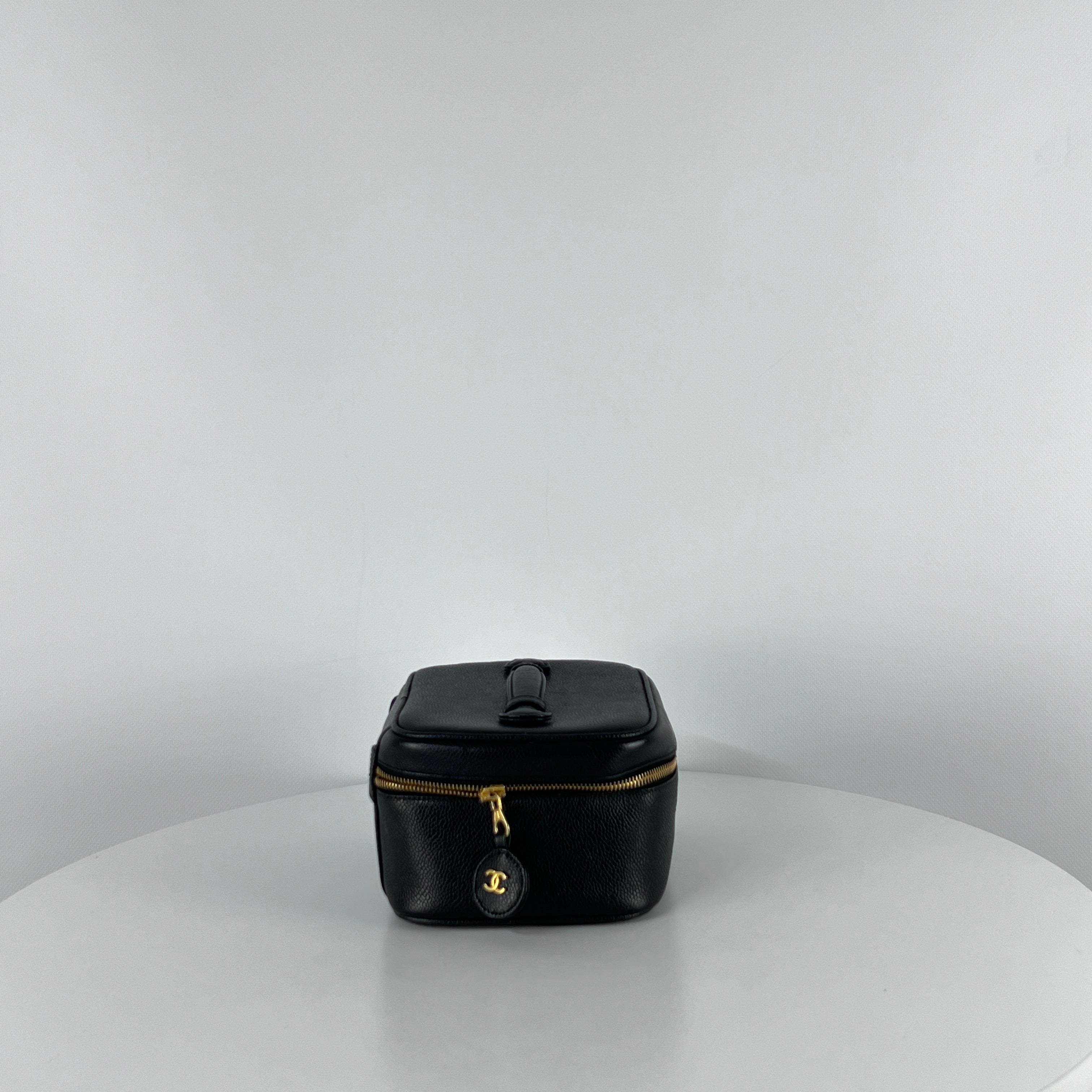 Sac CHANEL Vanity cuir noir
