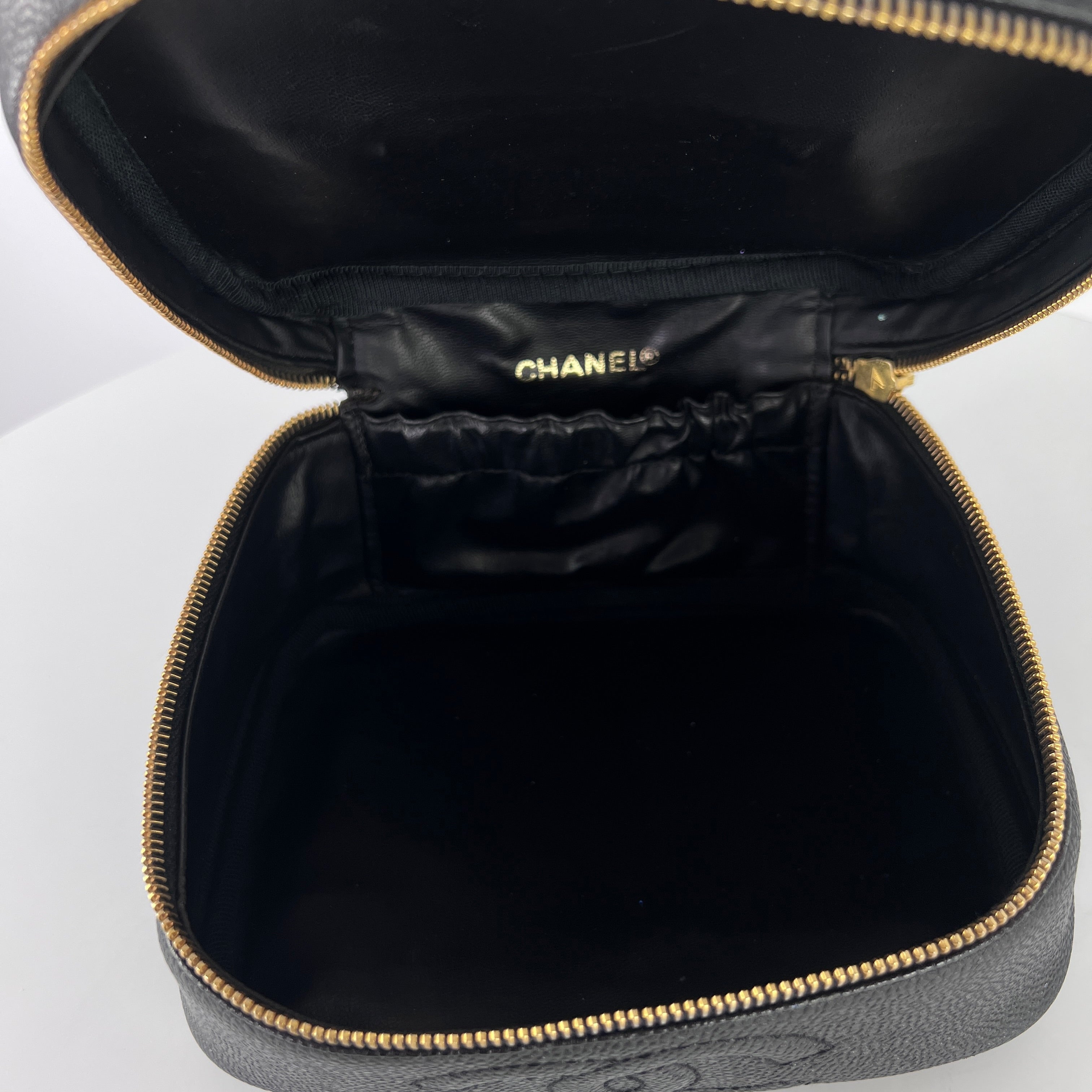 Sac CHANEL Vanity cuir noir