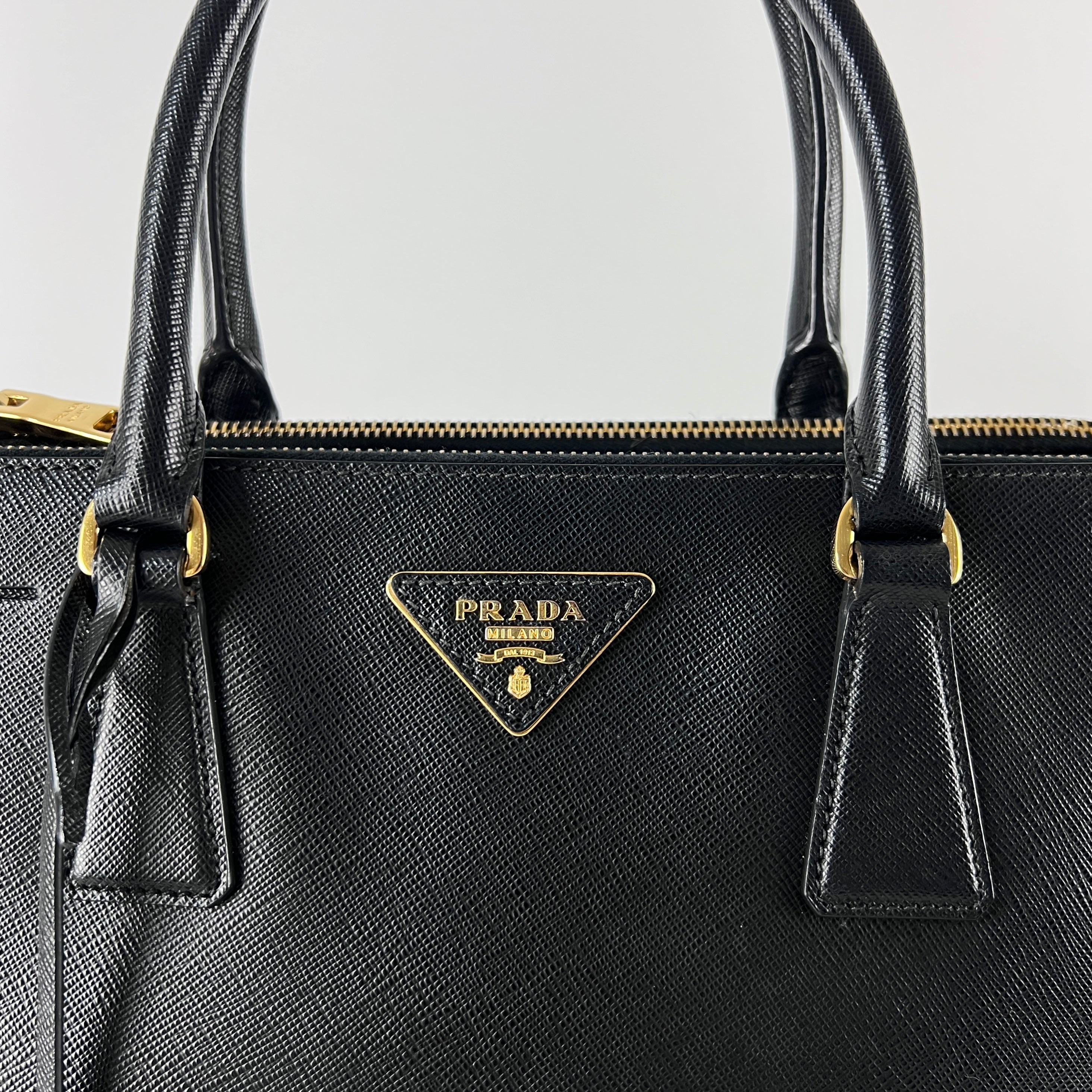Sac à main PRADA Galleria cuir noir