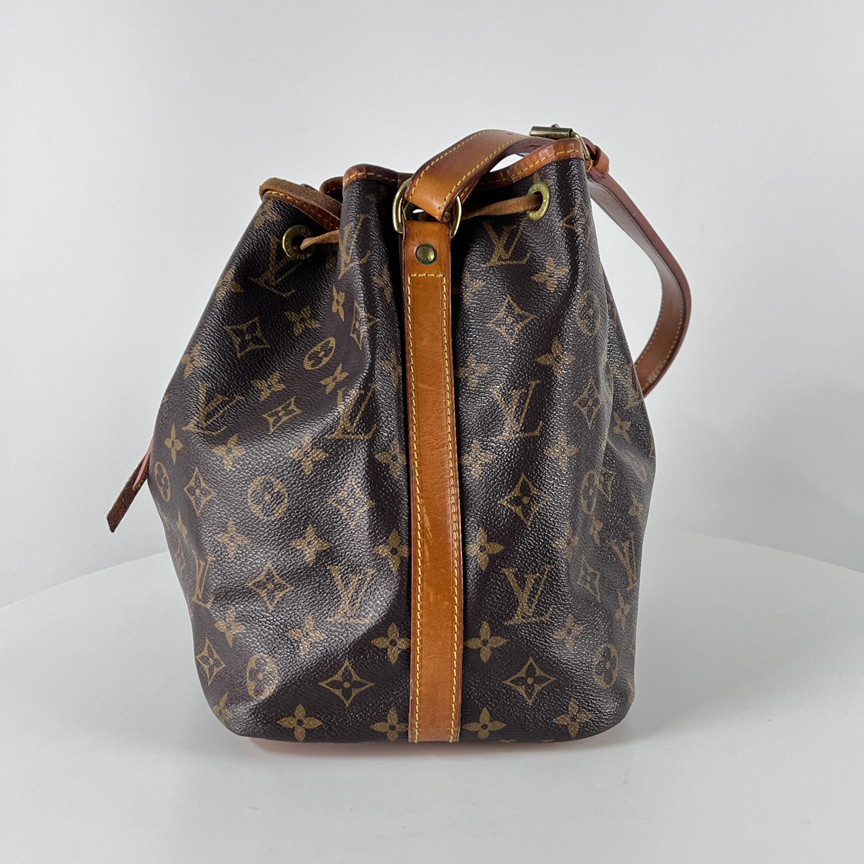 Sac à main LOUIS VUITTON Noé toile et cuir marron