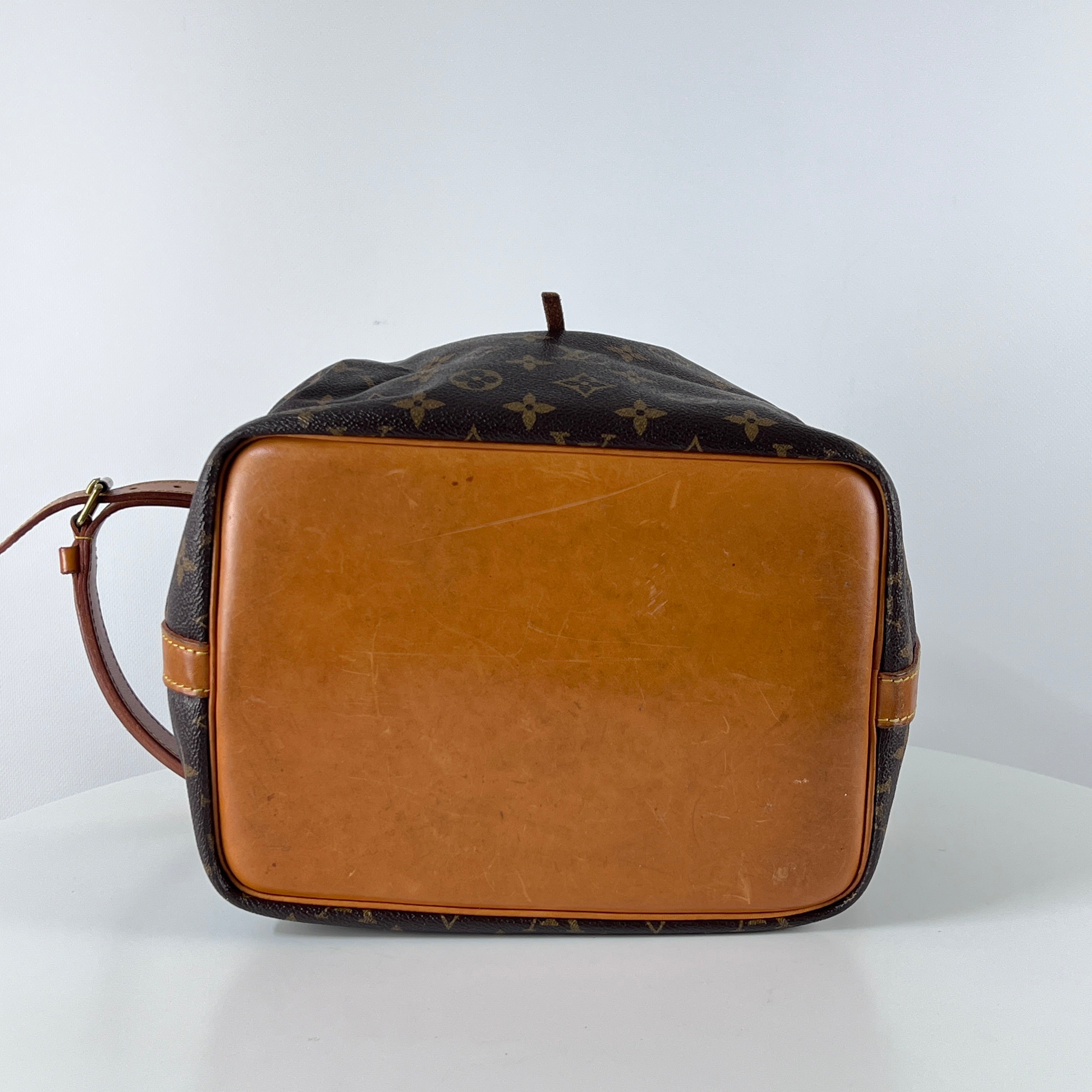Sac à main LOUIS VUITTON Noé toile et cuir marron
